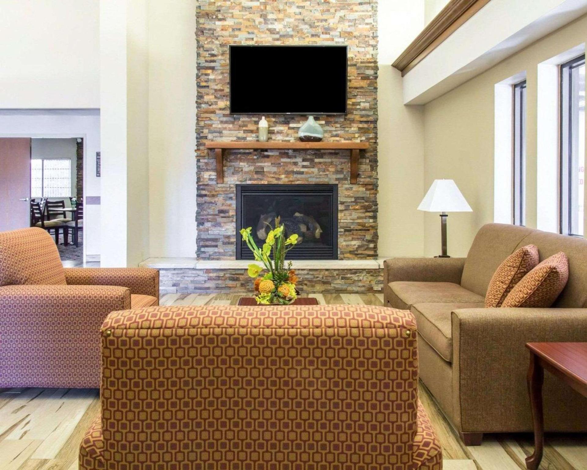 Quality Inn & Suites Vail Valley photo 30