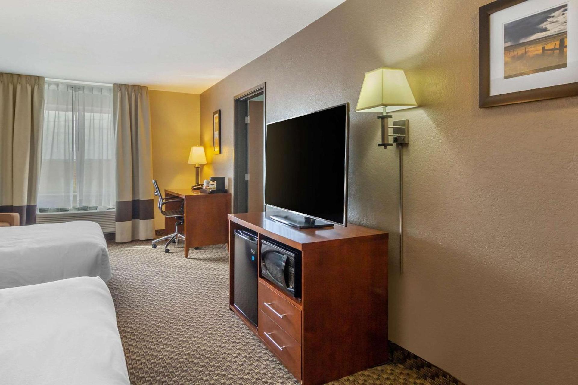 Comfort Inn & Suites Sterling photo 8