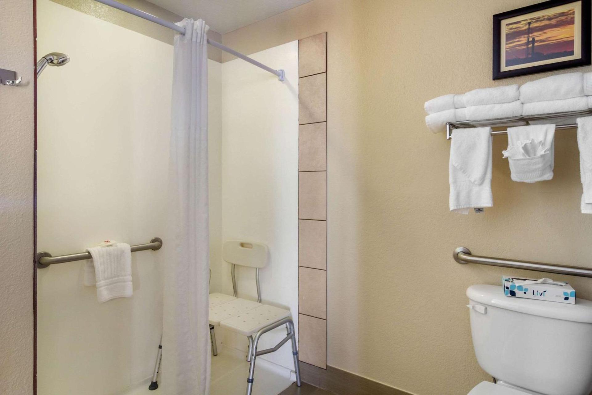 Comfort Inn & Suites Sterling photo 17