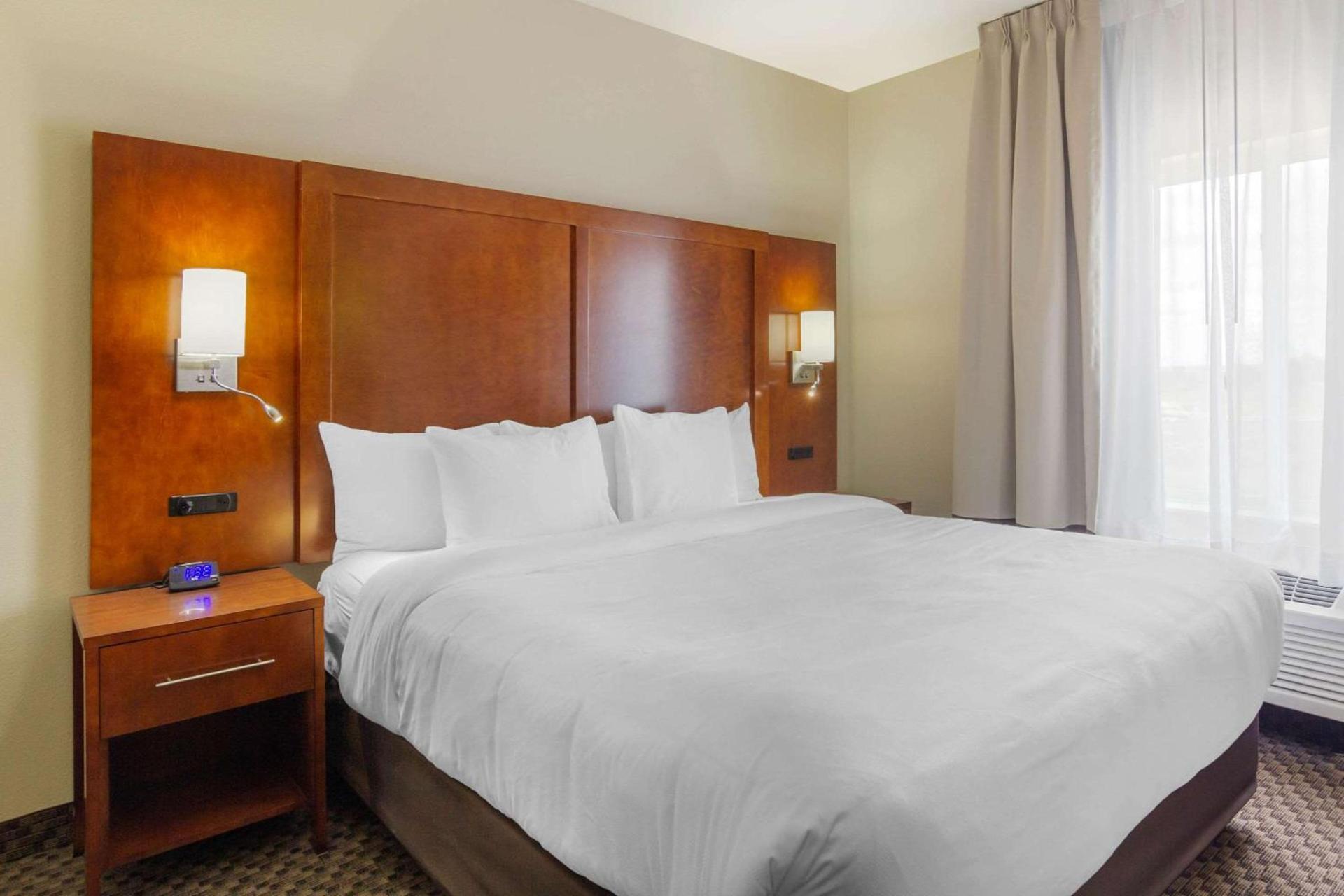Comfort Inn & Suites Sterling photo 19