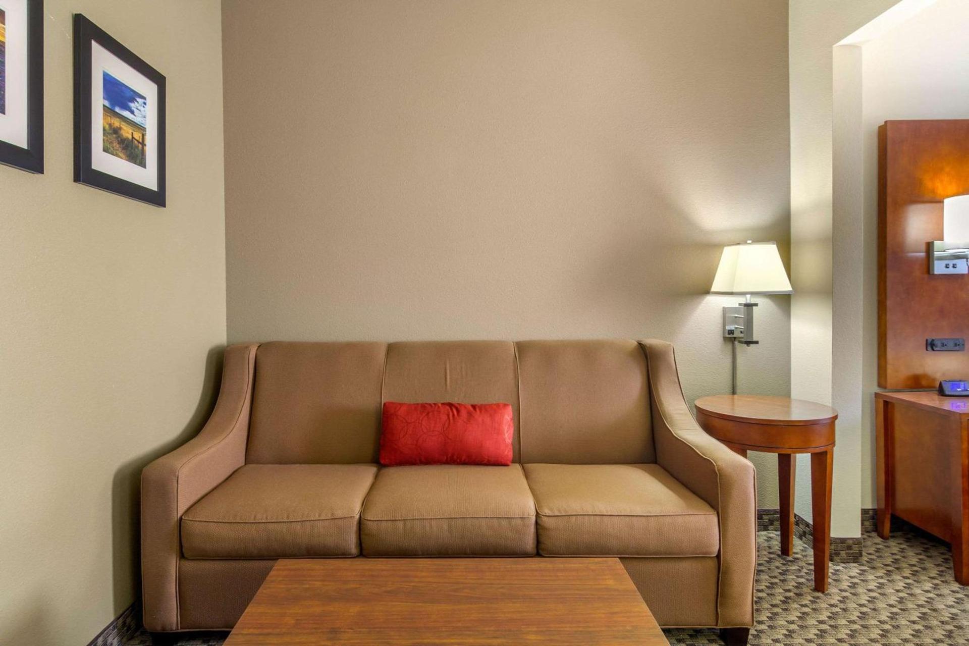 Comfort Inn & Suites Sterling photo 21