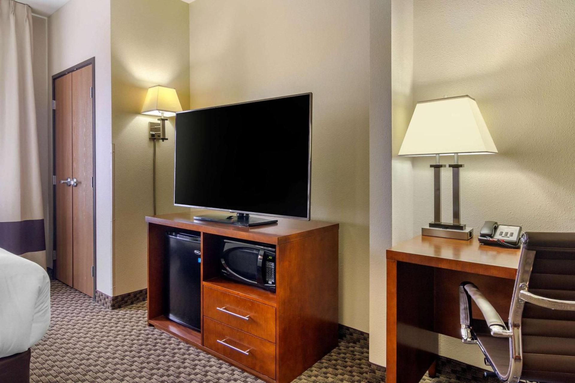 Comfort Inn & Suites Sterling photo 22