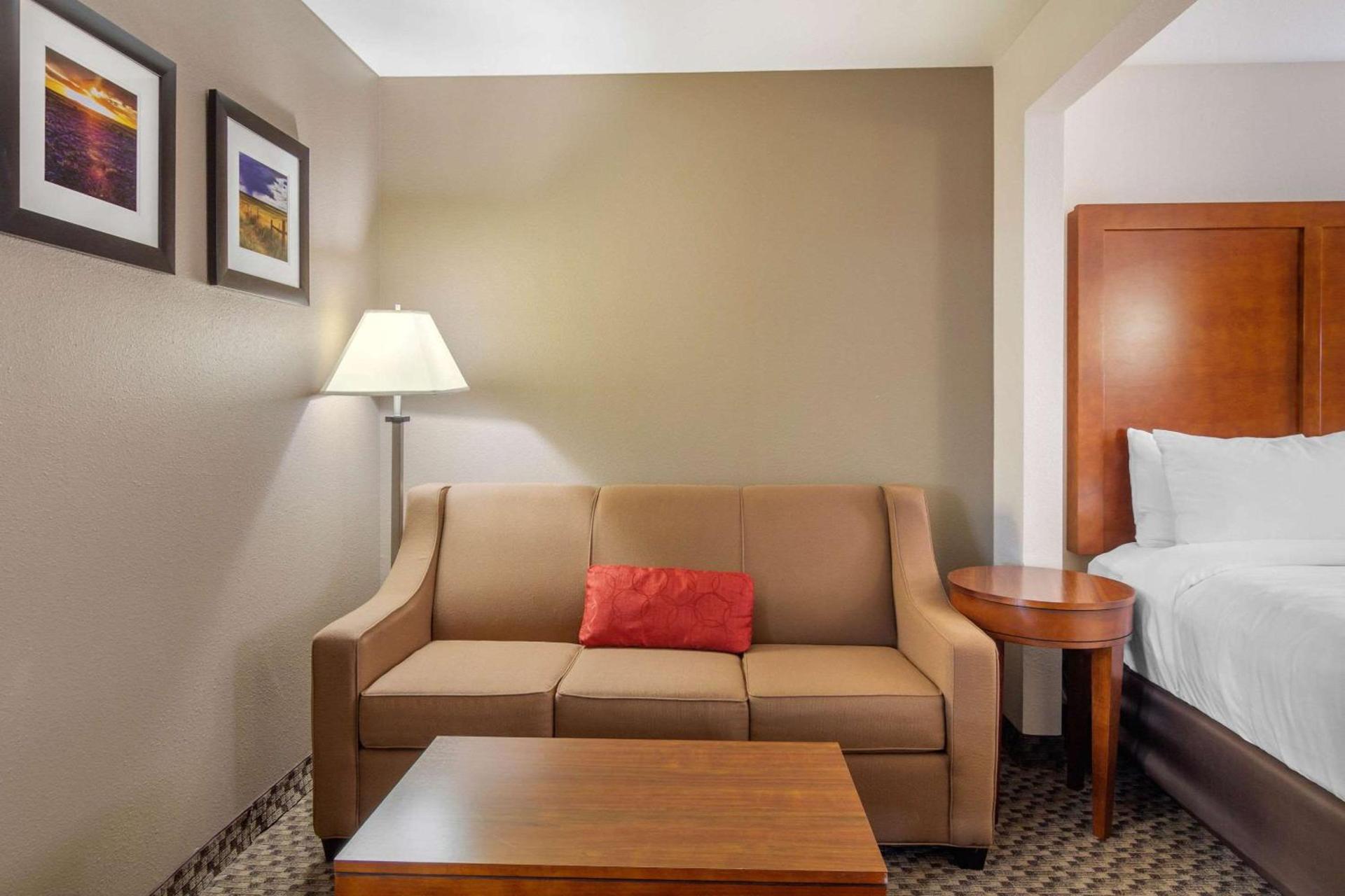Comfort Inn & Suites Sterling photo 24