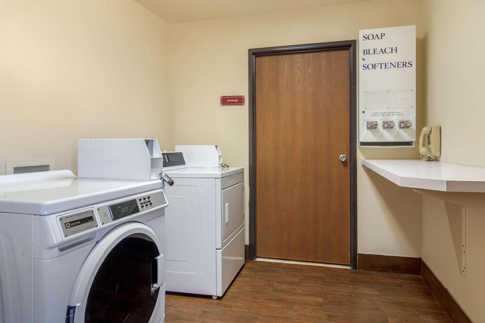 Comfort Inn & Suites Sterling photo 32