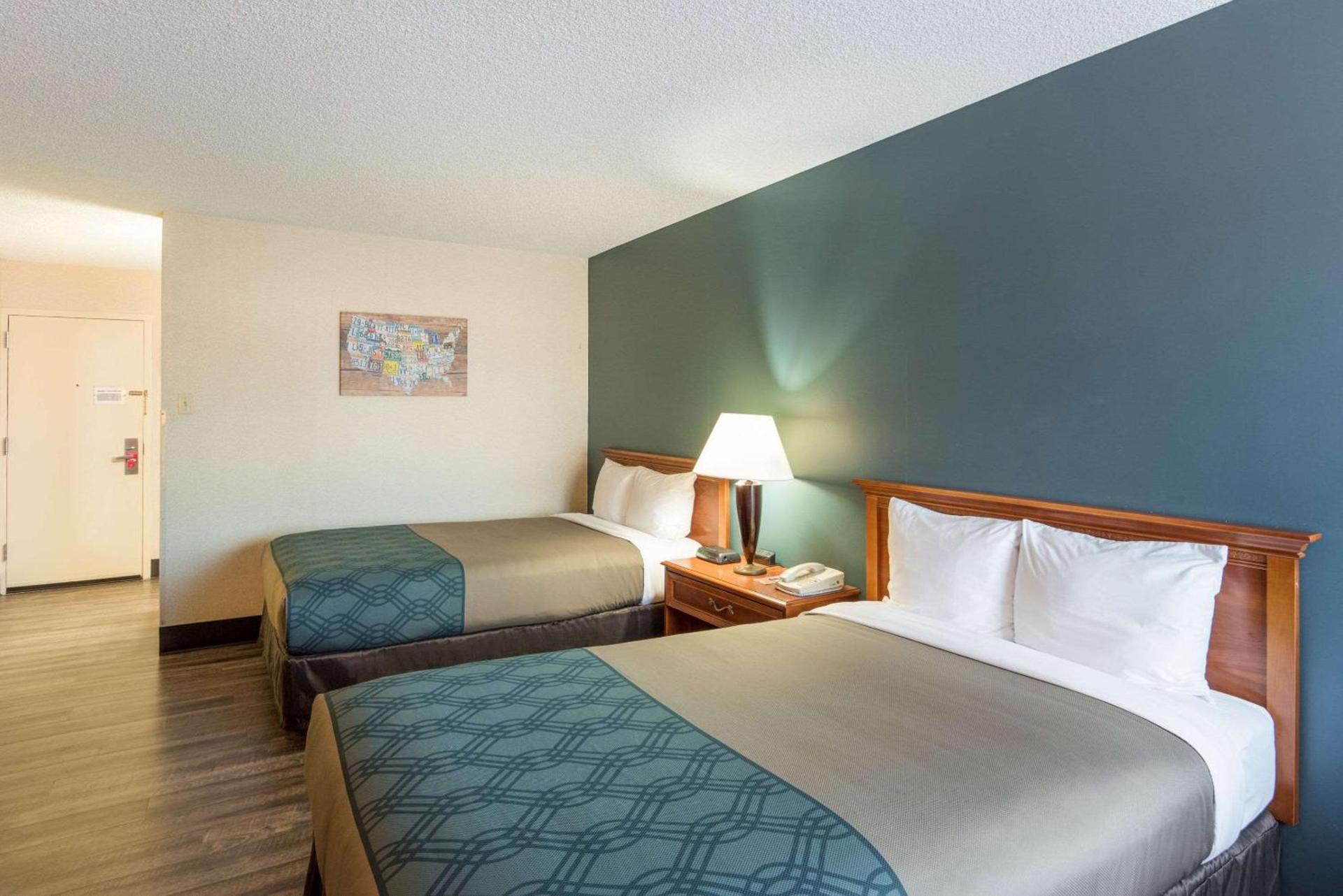 Econo Lodge Grand Junction North photo 7