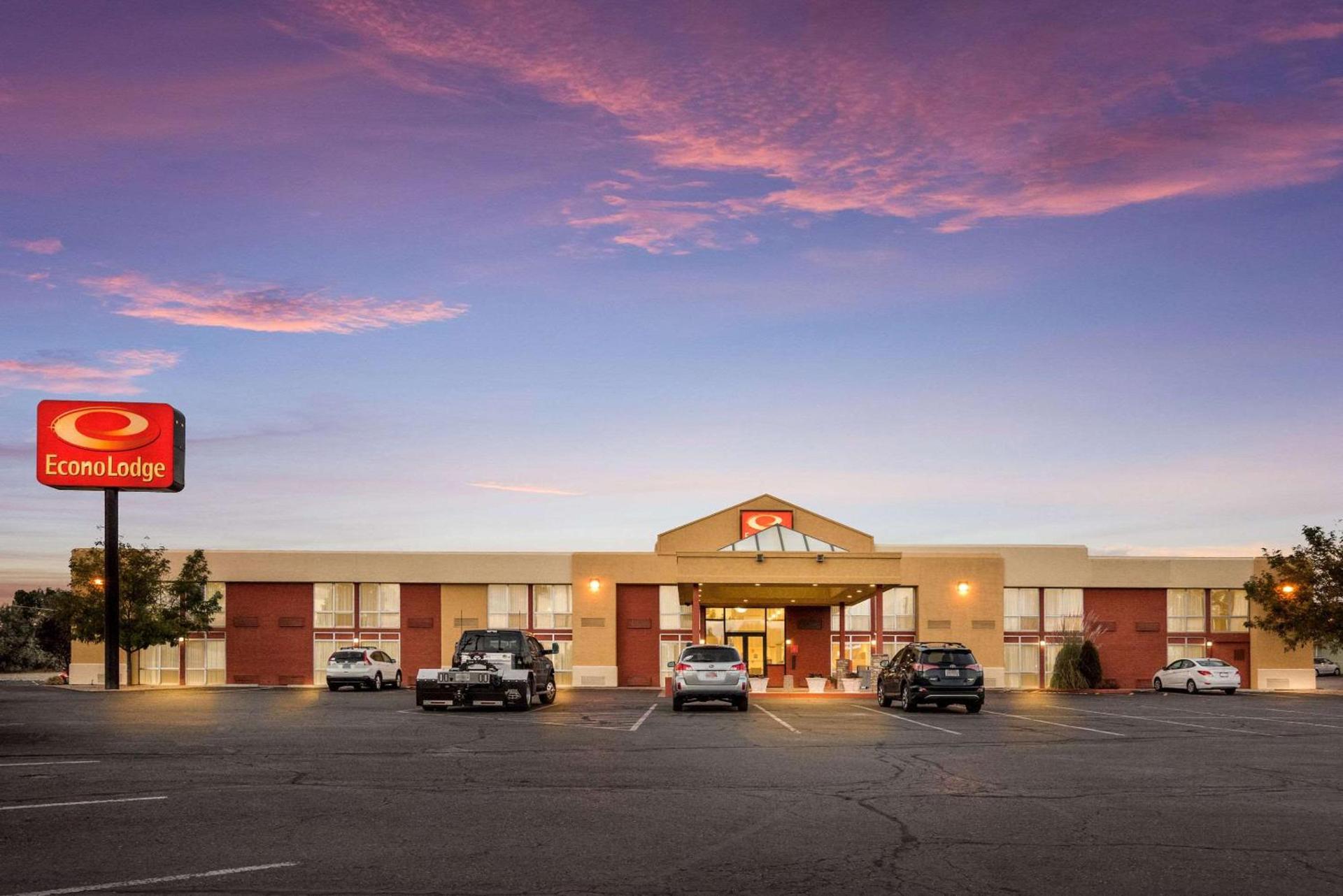Econo Lodge Grand Junction North photo 18