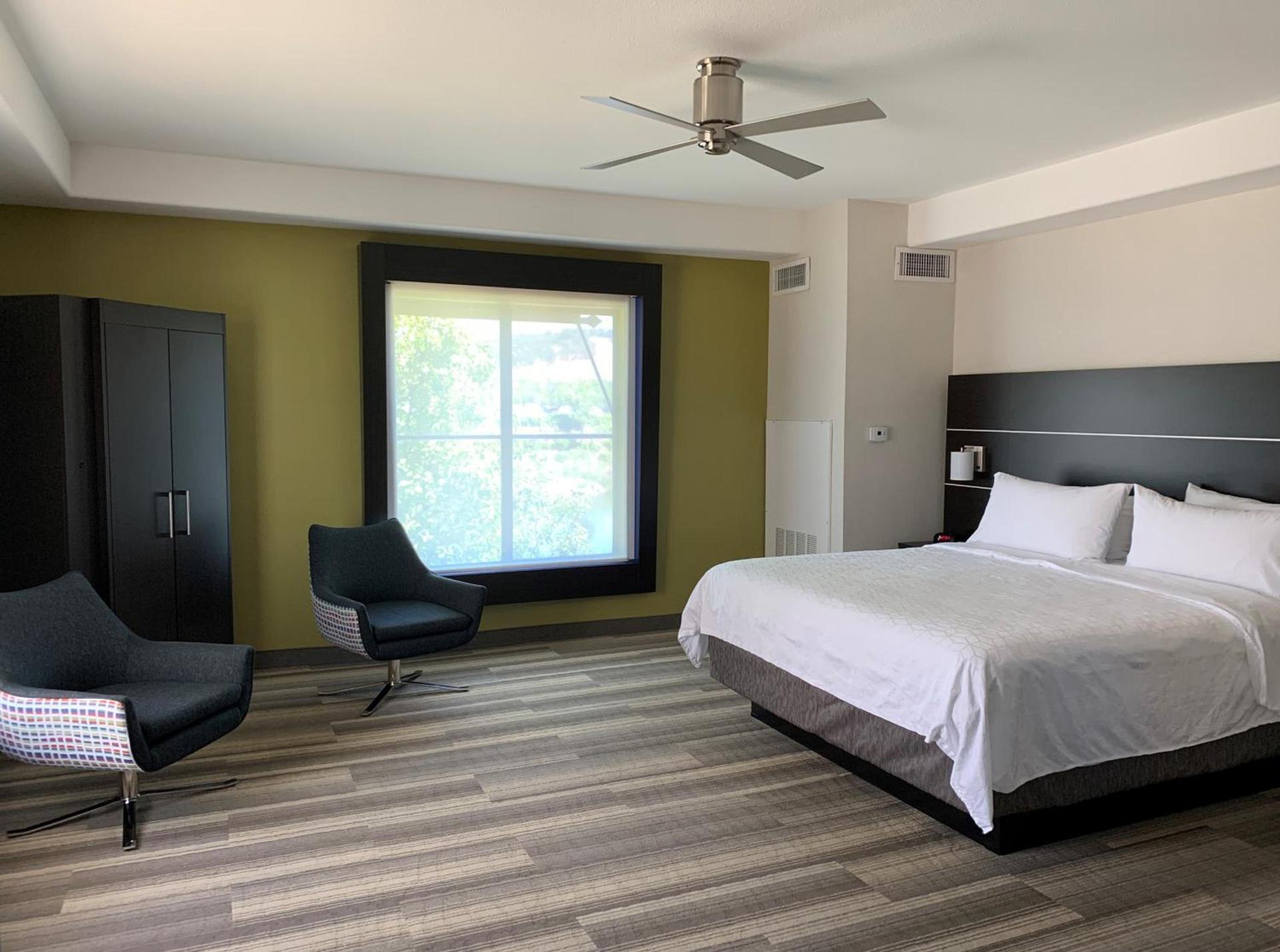 Holiday Inn Express Hotel & Suites El Dorado Hills by IHG photo 57
