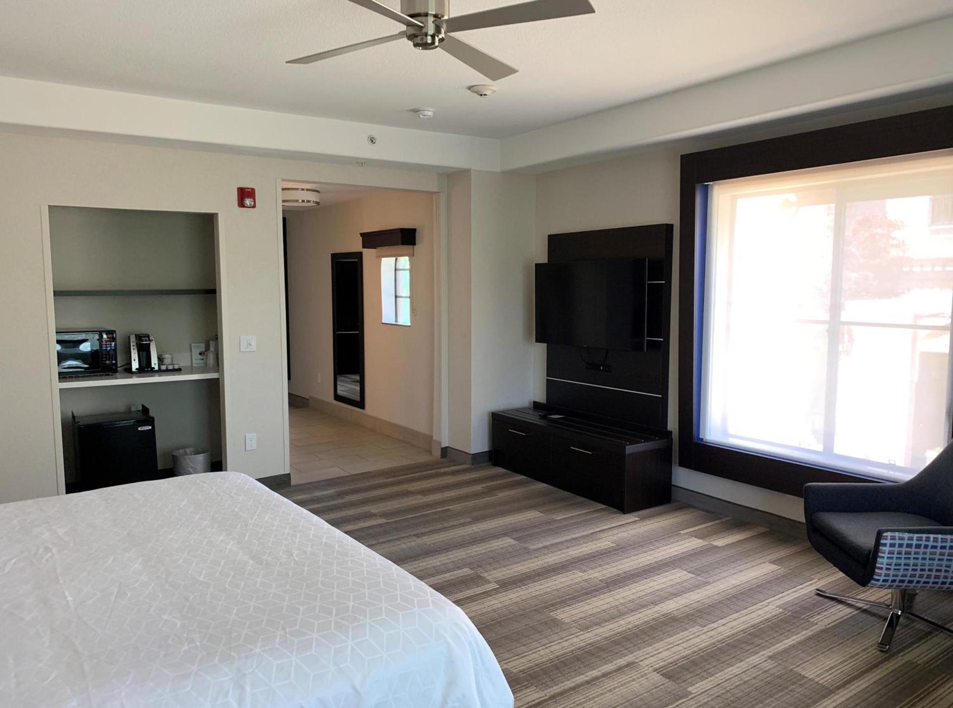 Holiday Inn Express Hotel & Suites El Dorado Hills by IHG photo 59