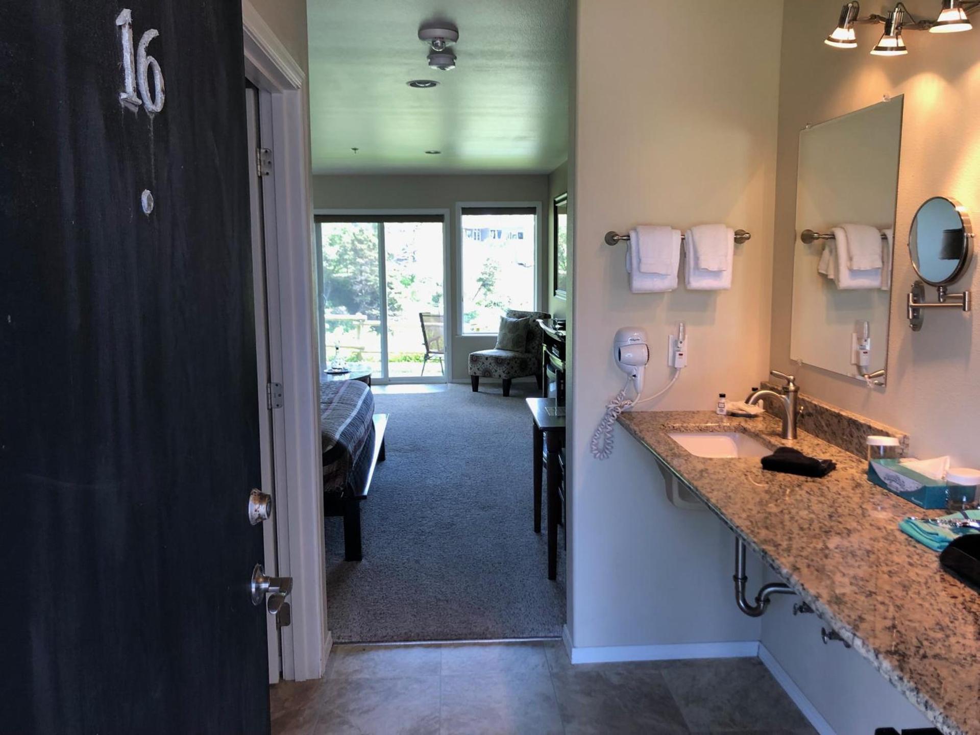 Inn at Arch Rock photo 87