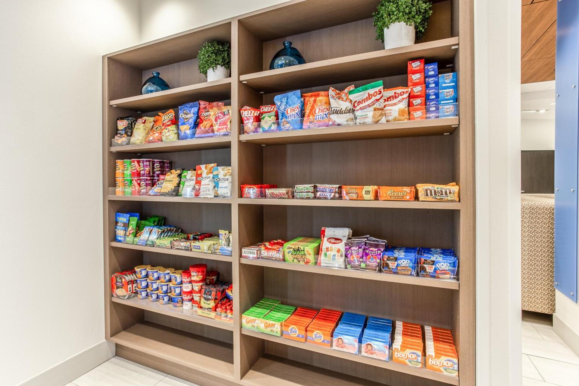 Holiday Inn Express & Suites - Ottawa by IHG photo 20