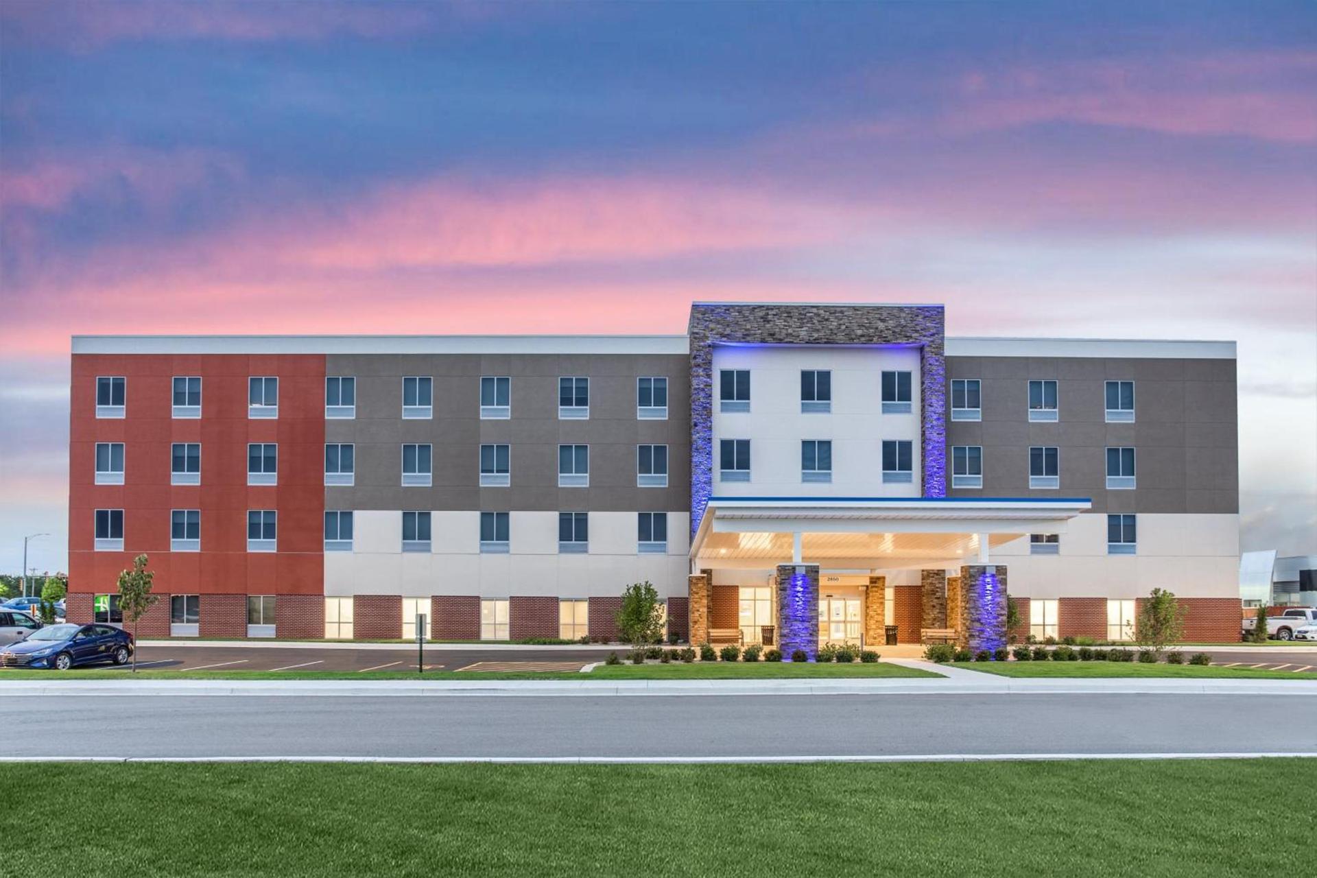 Holiday Inn Express & Suites - Ottawa by IHG photo 37