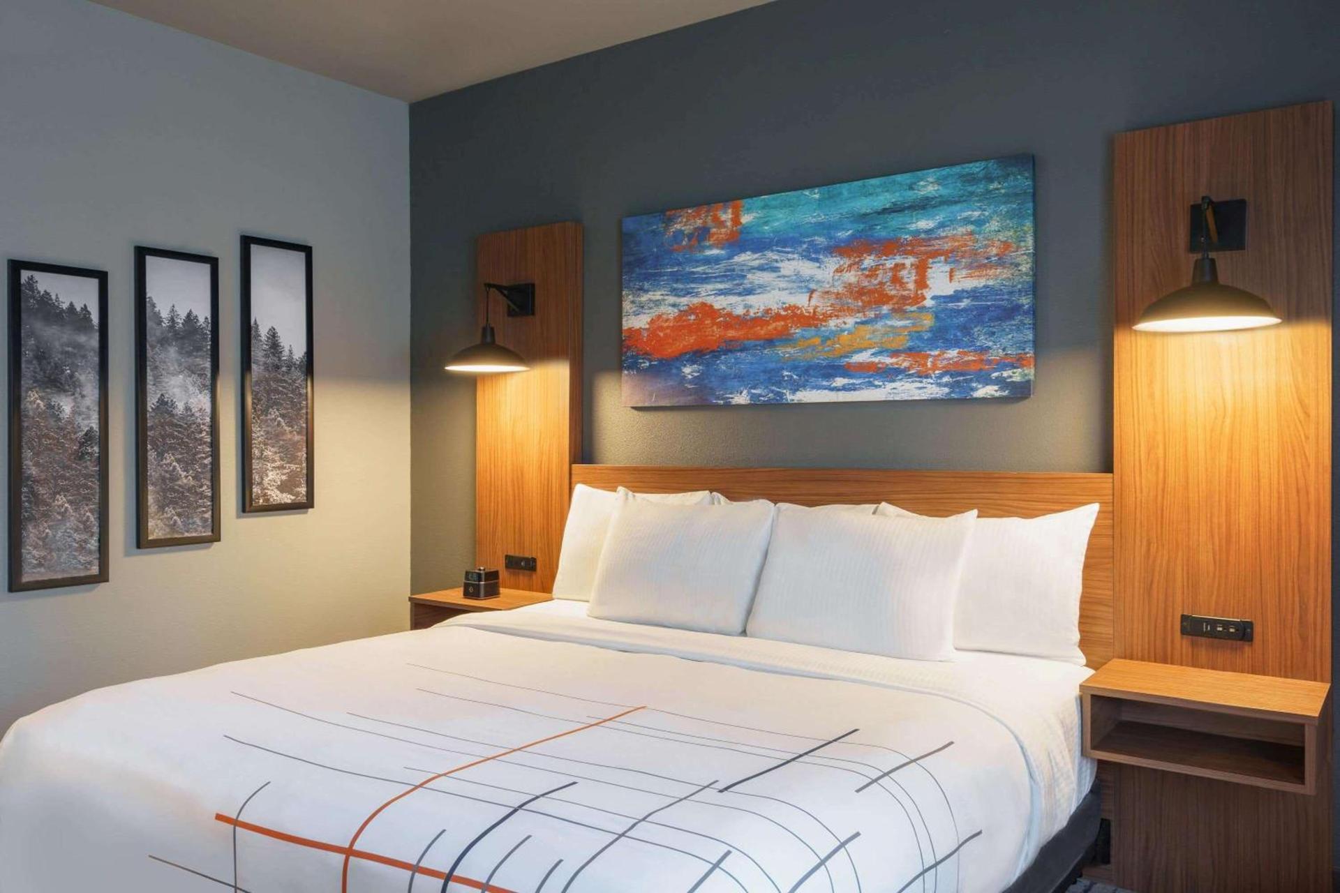 La Quinta Inn & Suites by Wyndham Springfield photo 15
