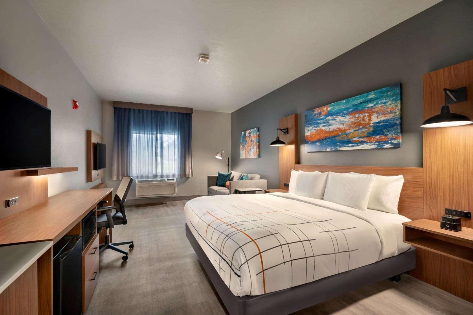 La Quinta Inn & Suites by Wyndham Springfield photo 17