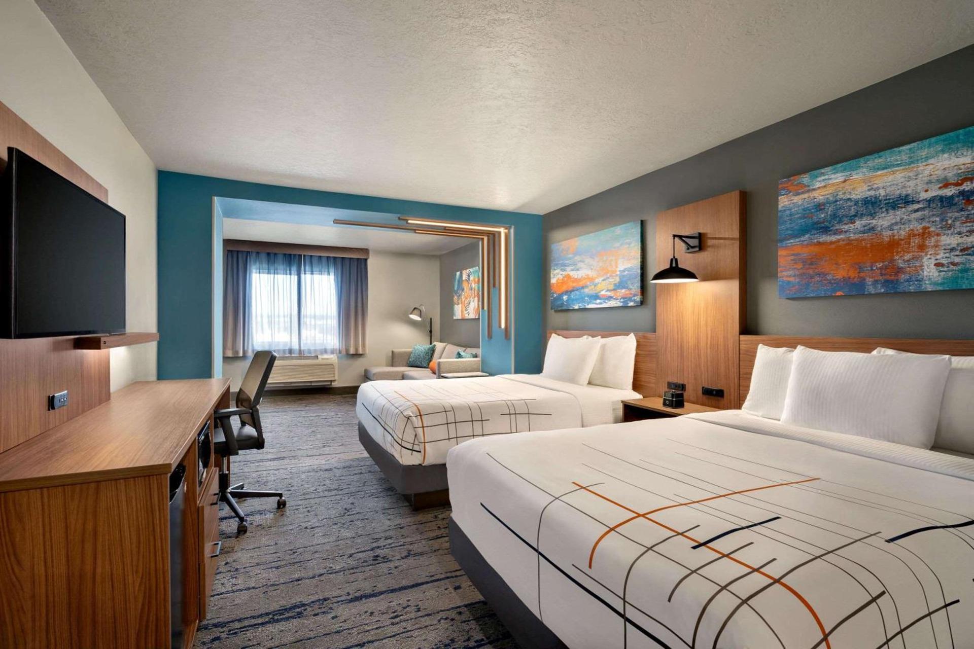 La Quinta Inn & Suites by Wyndham Springfield photo 35
