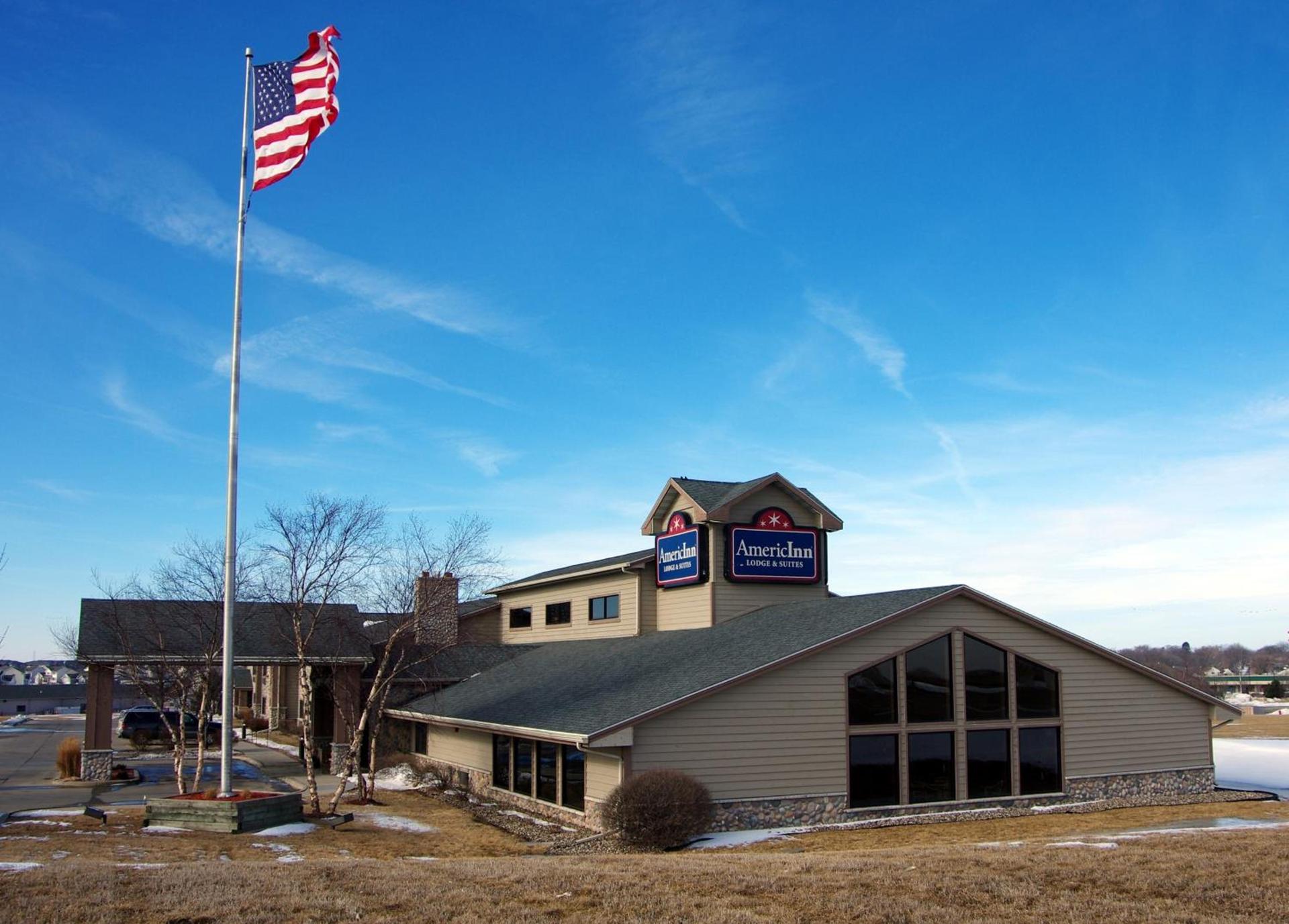Red Lion Inn & Suites Grimes photo 1
