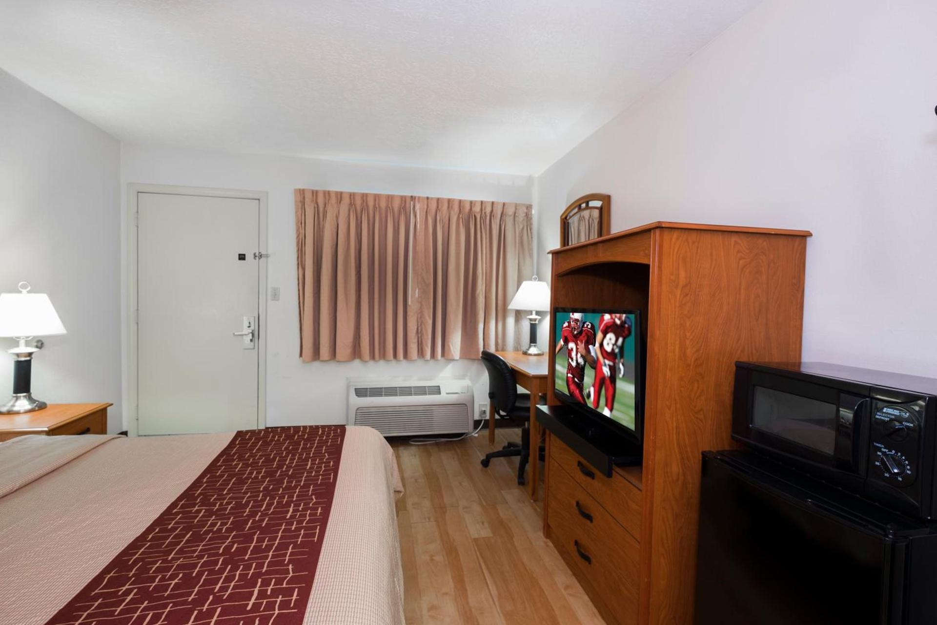 Red Roof Inn Columbus Northeast Westerville photo 12