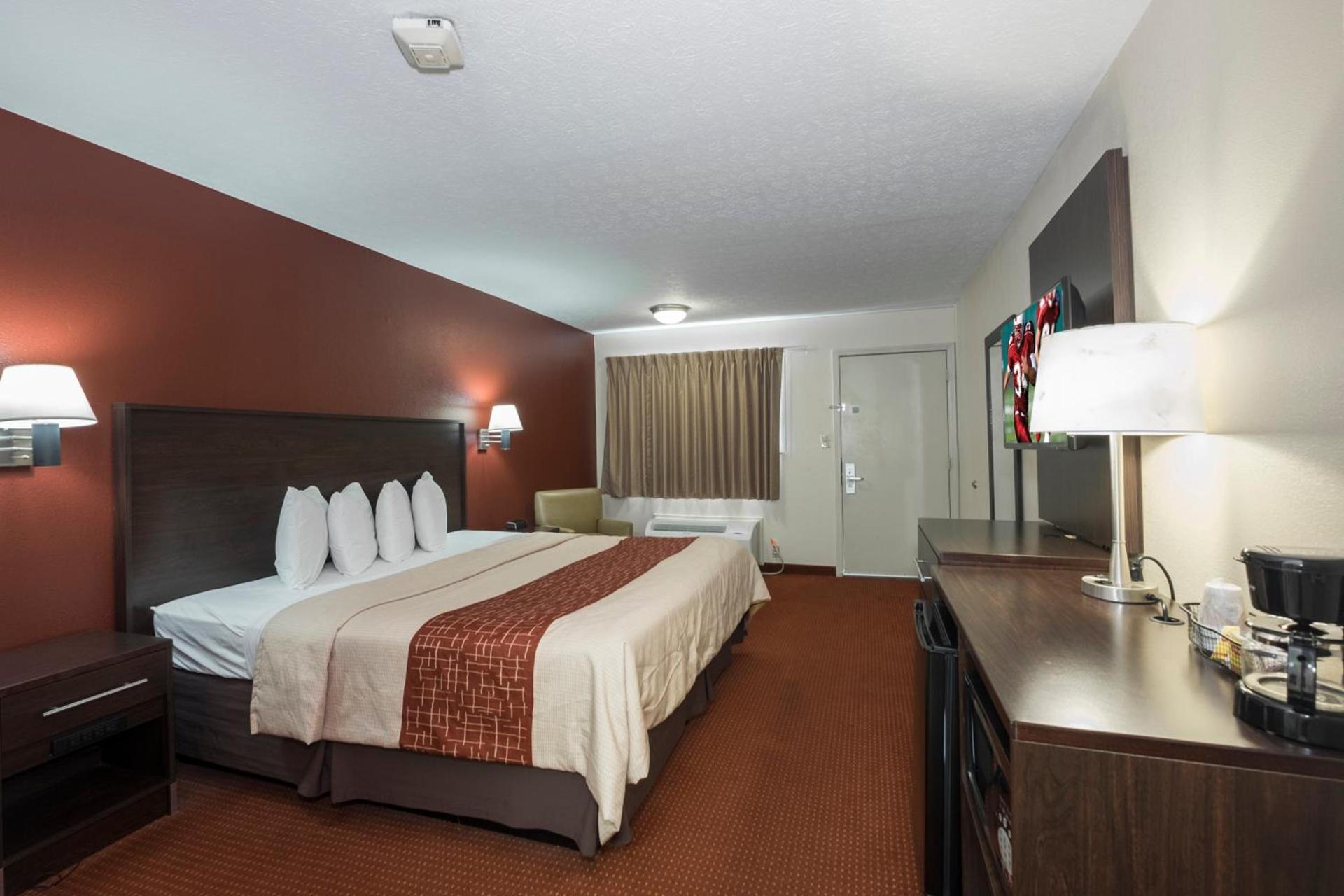 Red Roof Inn Columbus Northeast Westerville photo 7