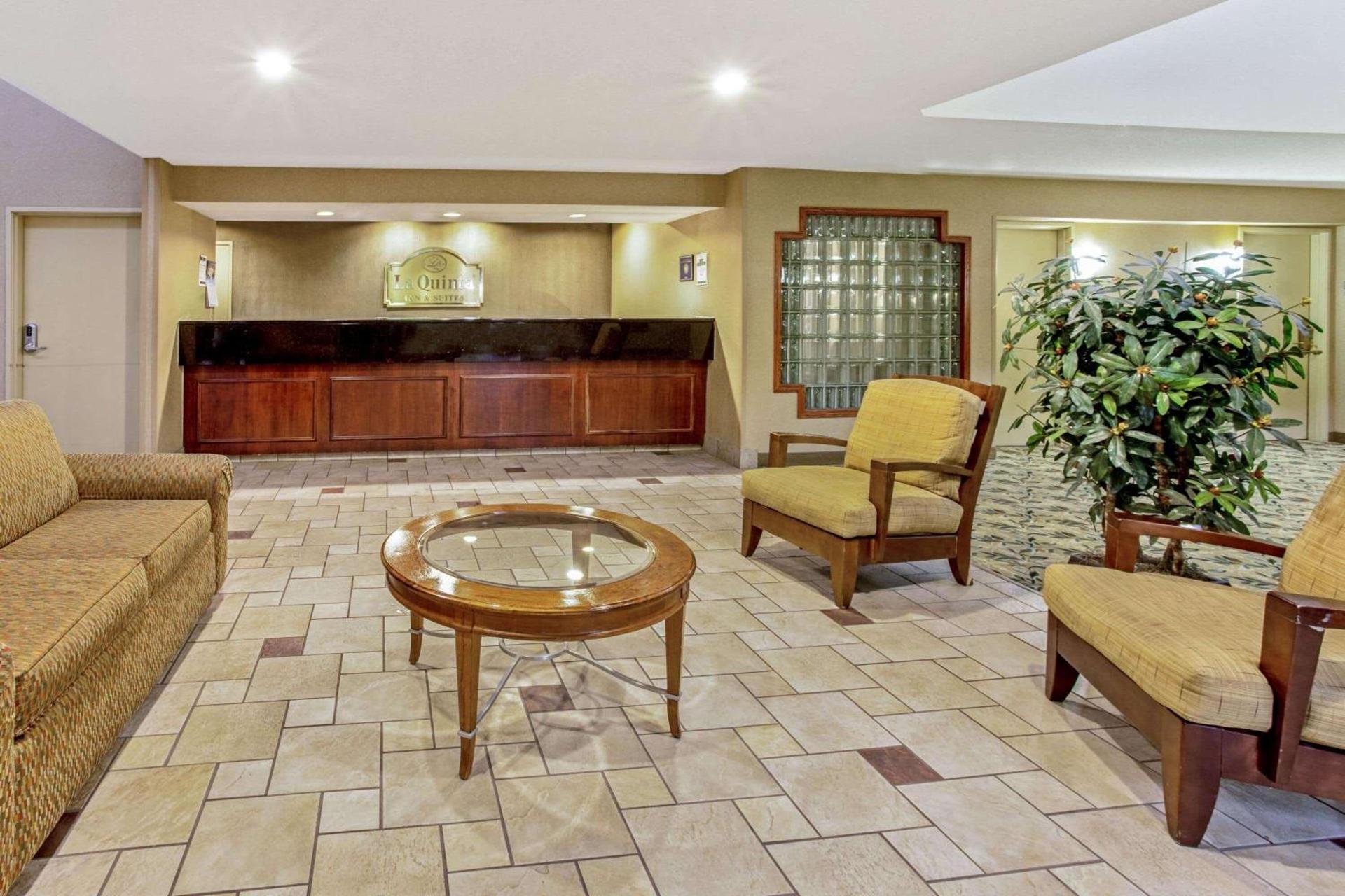La Quinta by Wyndham Appleton College Avenue photo 4