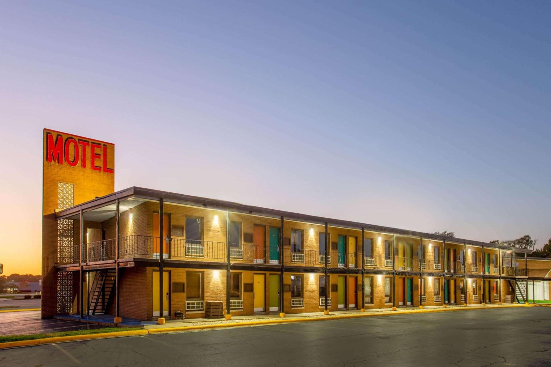 Starved Rock Motor Inn photo 21