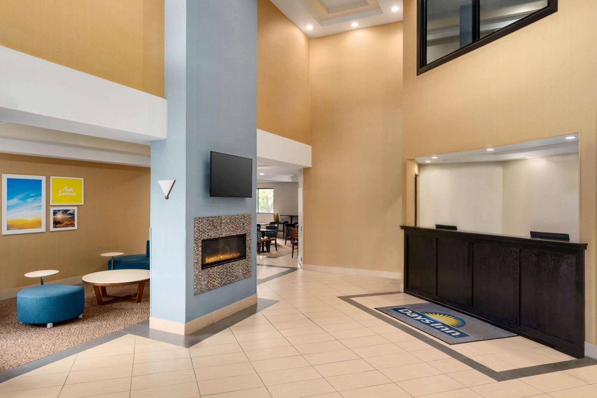 Days Inn by Wyndham Tamworth photo 3