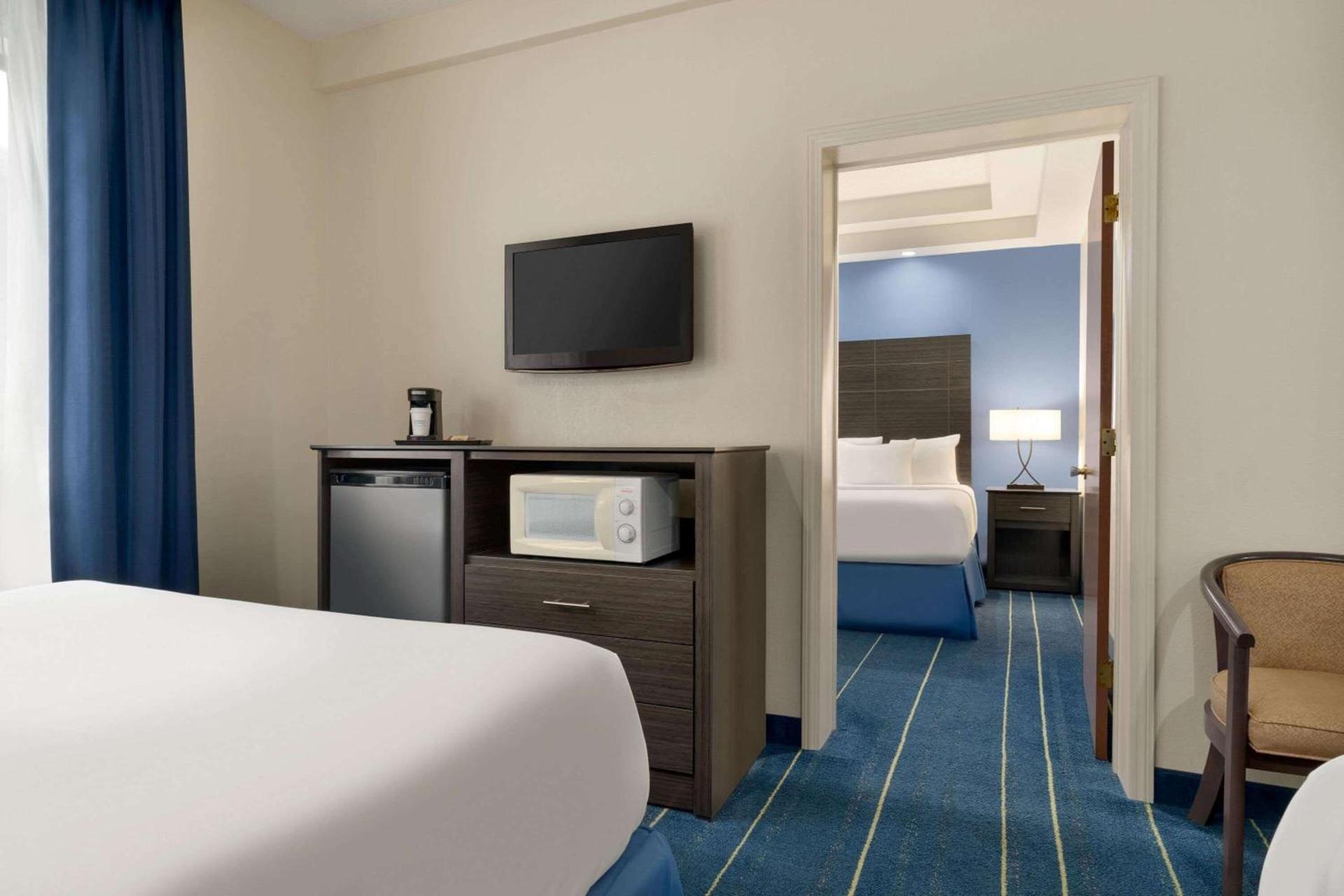Days Inn by Wyndham Tamworth photo 21