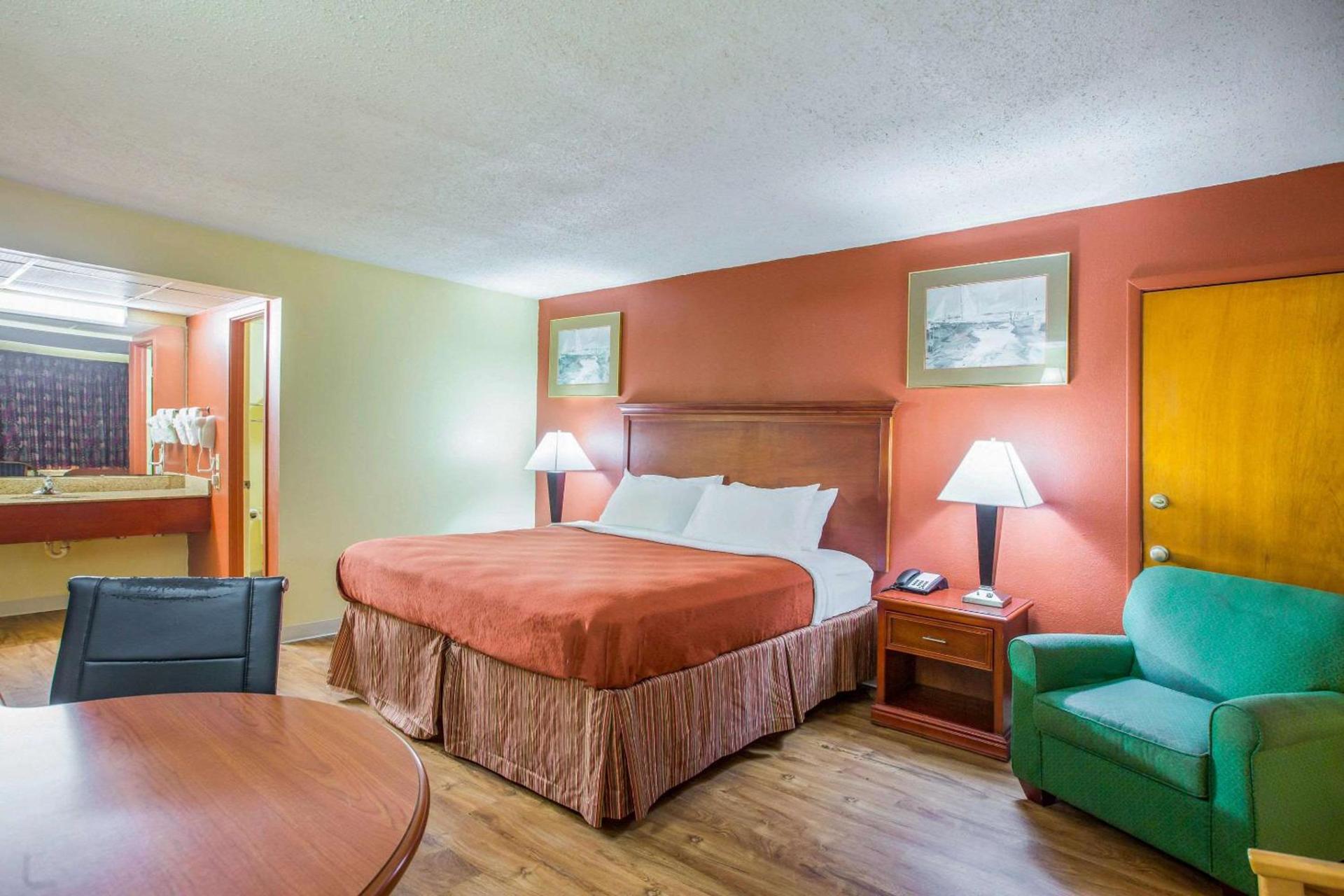 Rodeway Inn Bonifay photo 12