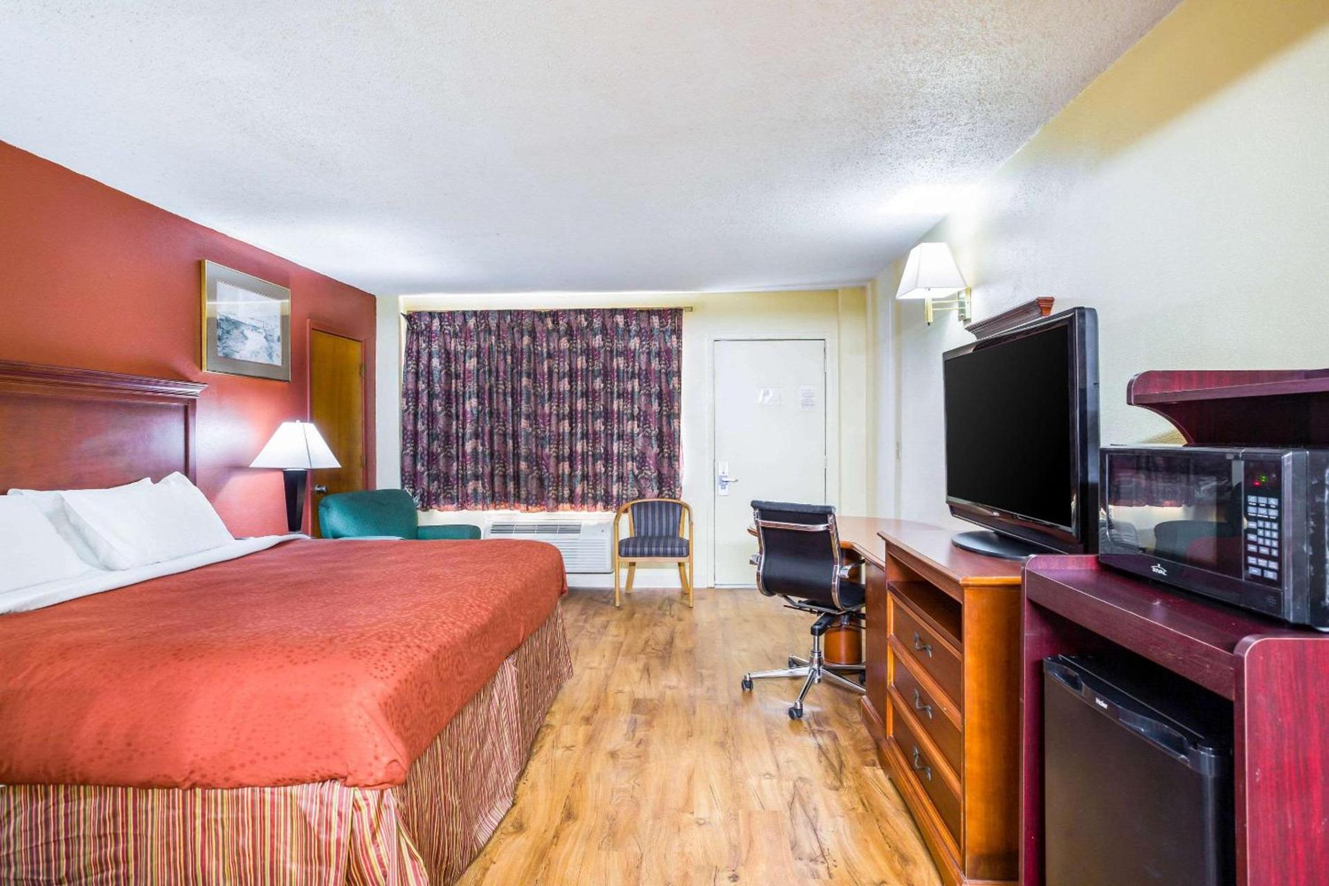 Rodeway Inn Bonifay photo 16