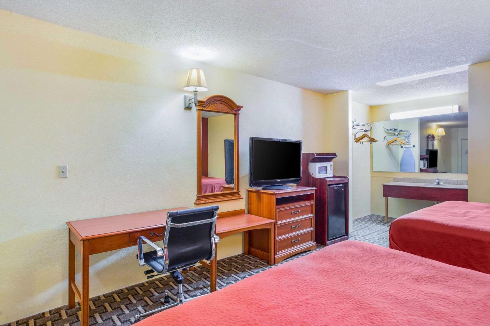 Rodeway Inn Bonifay photo 23
