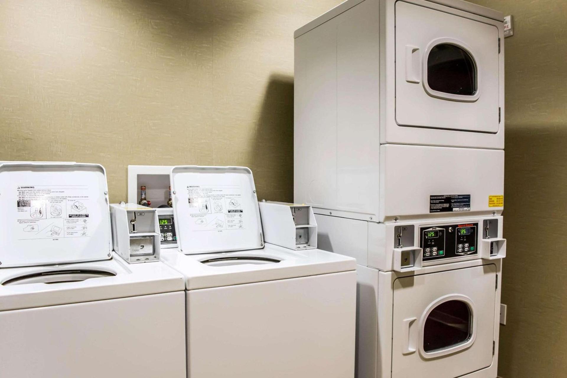 Comfort Suites Palm Bay - Melbourne photo 24