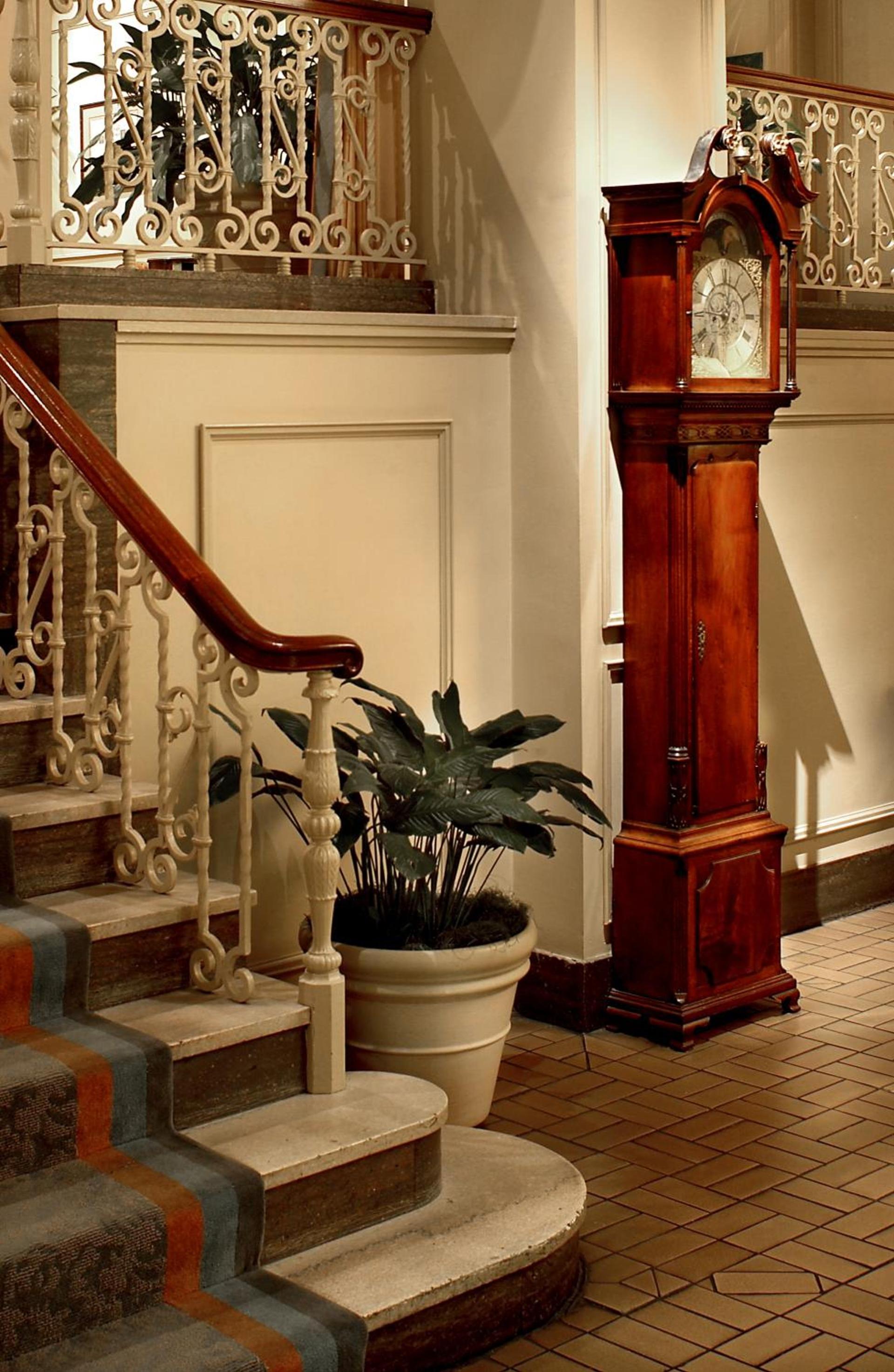 Mayflower Park Hotel photo 19