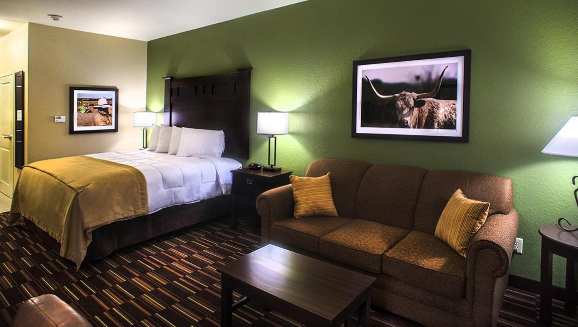 Comfort Inn & Suites Beeville photo 24