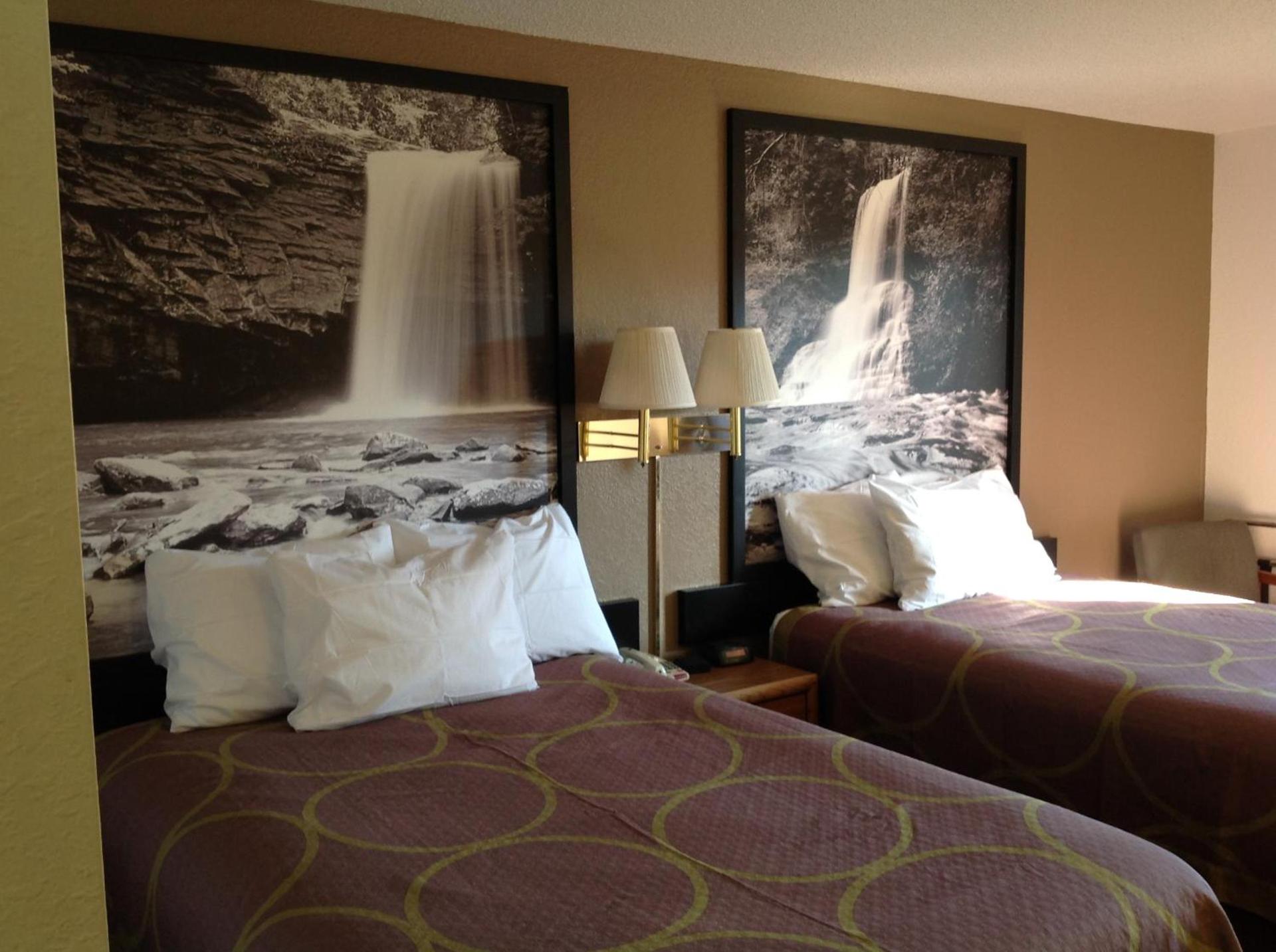 Super 8 by Wyndham Winchester VA photo 20