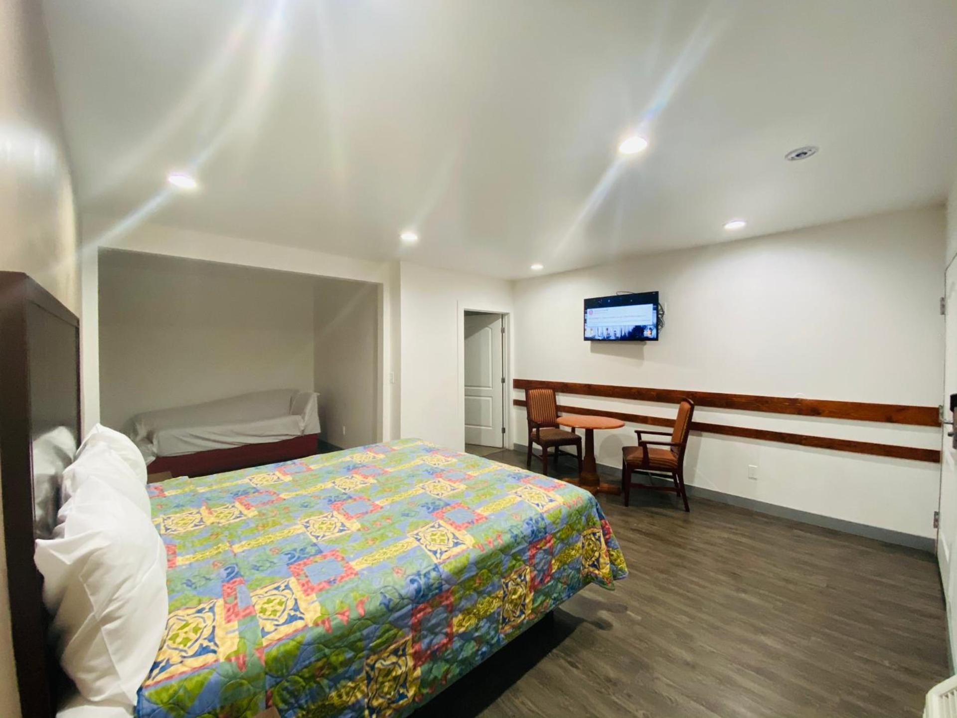 Cozy motel photo 35