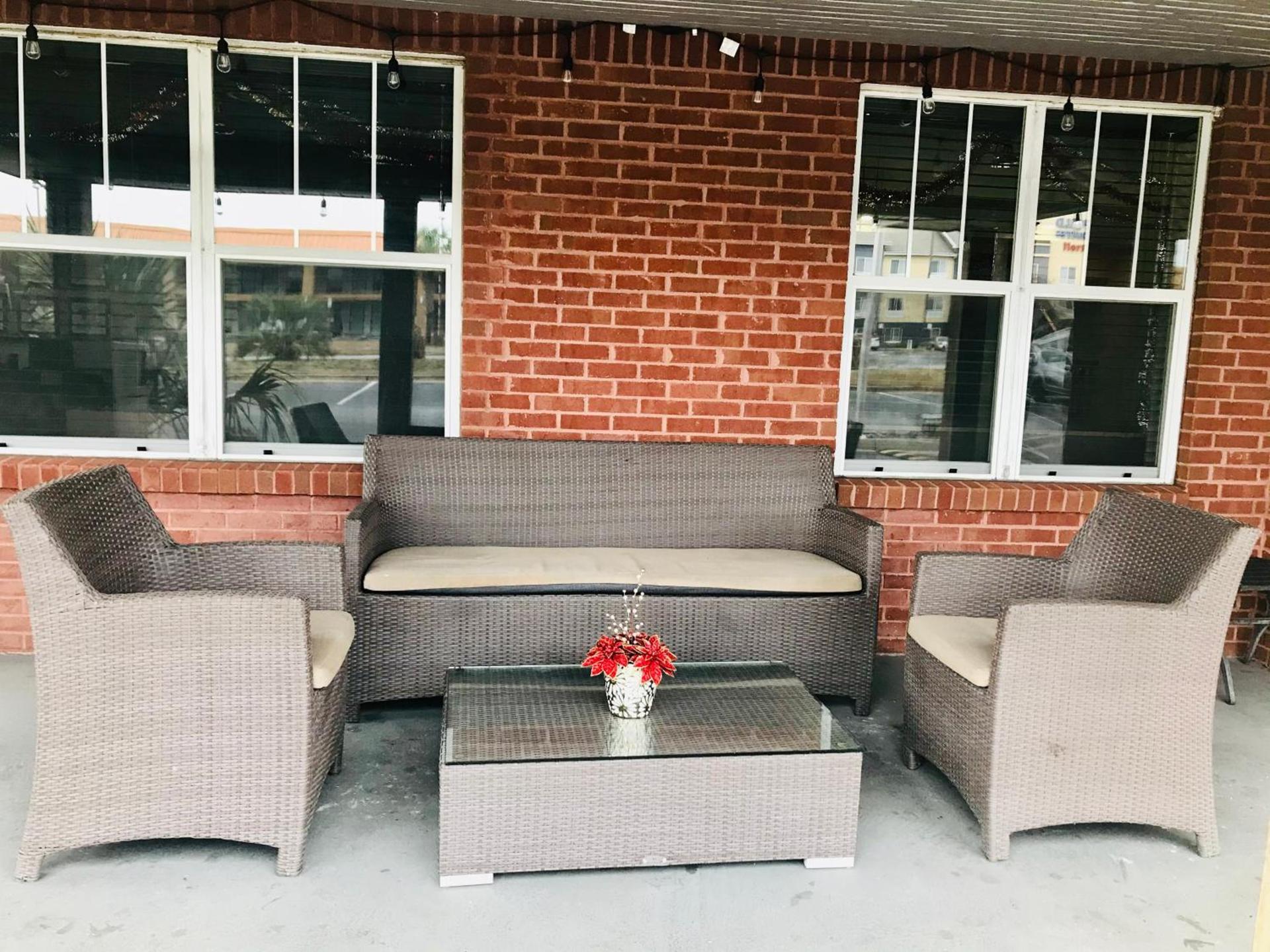 Country Inn & Suites by Radisson, Warner Robins, GA photo 46