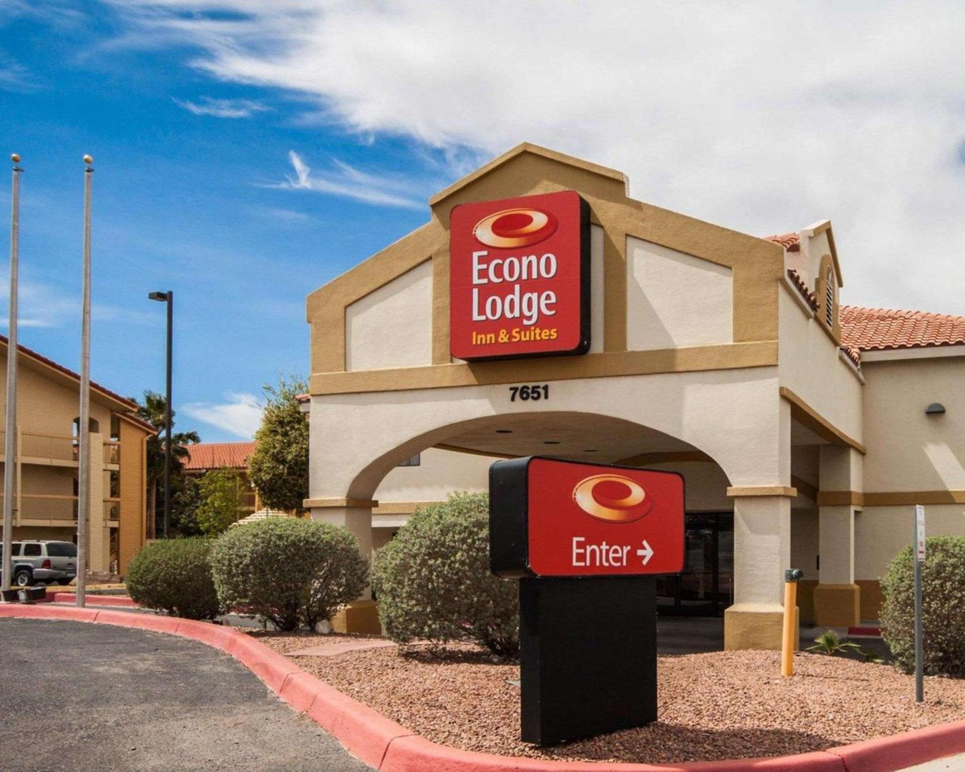 Econo Lodge Inn & Suites El Paso West photo 5