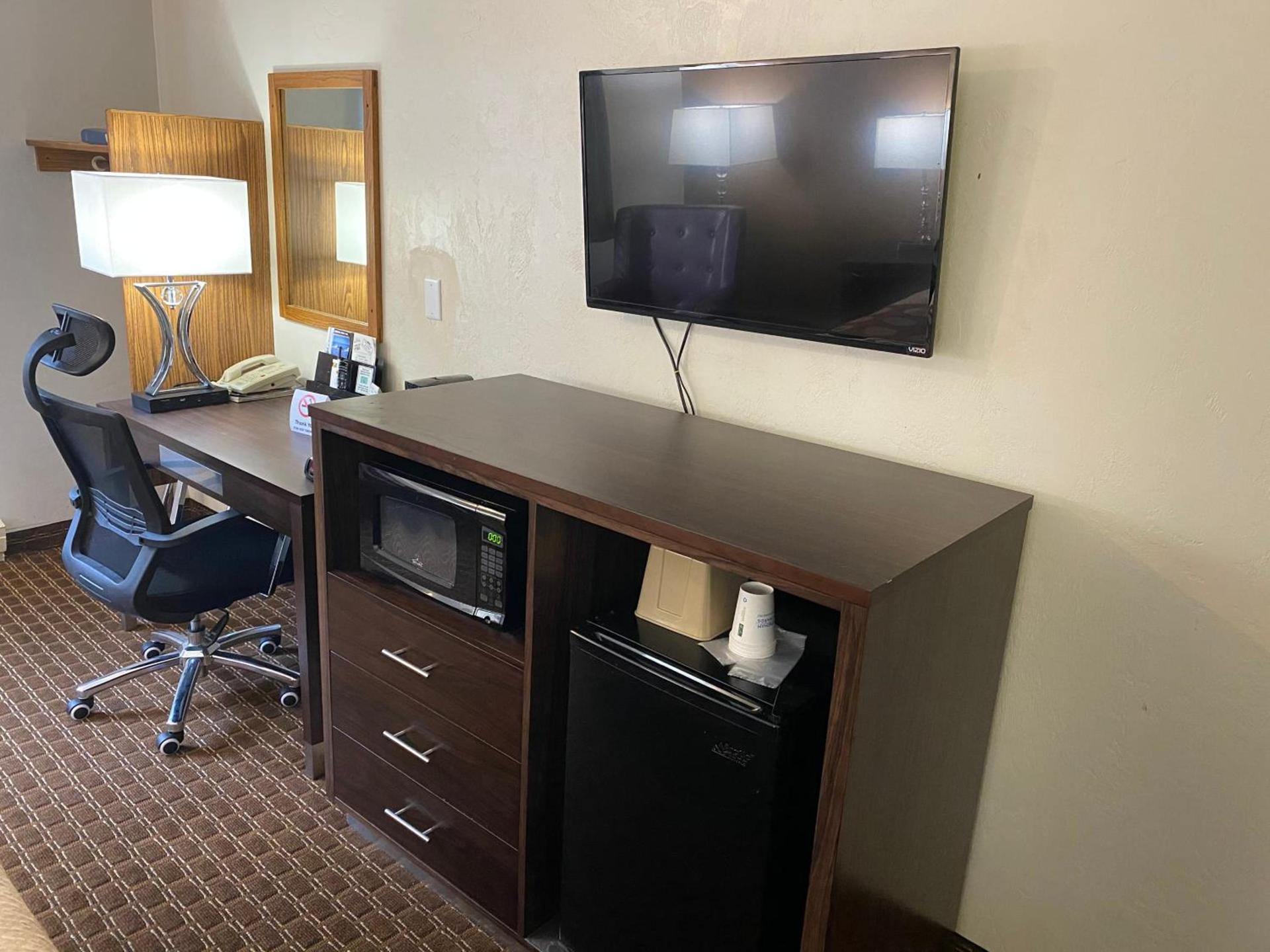 Super 8 by Wyndham Ketchikan photo 10