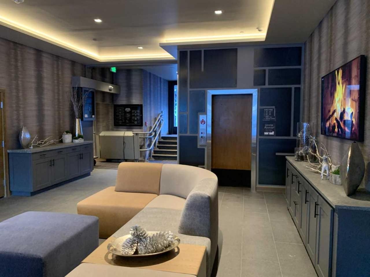 Aspen Square Condominium Hotel photo 9