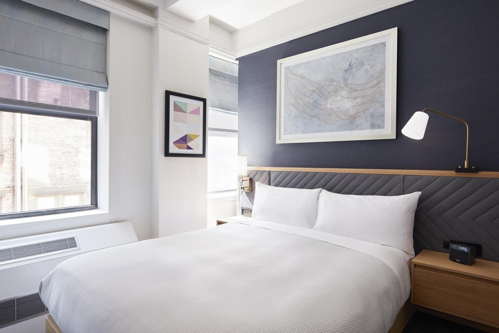 Newly Renovated Rooms at Club Quarters Hotel Times Square, New York photo 11
