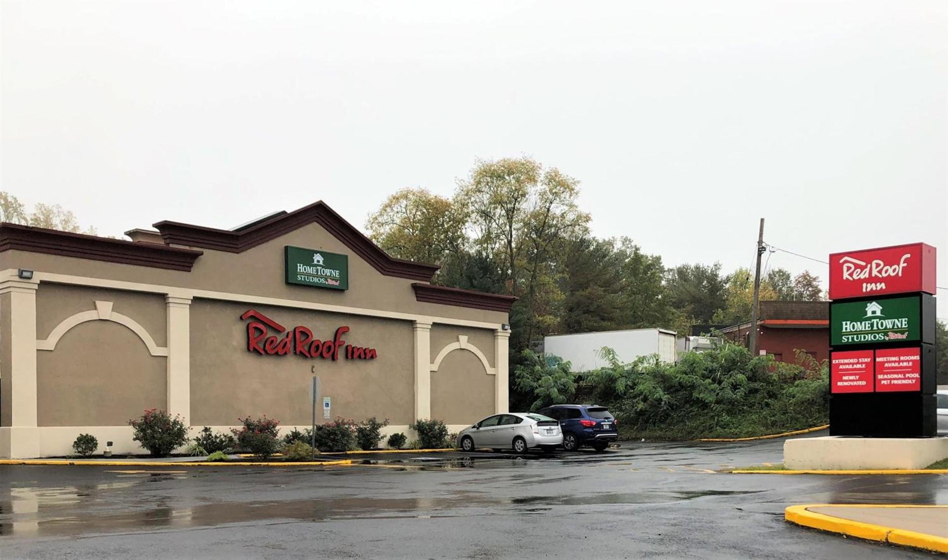 HomeTowne Studios by Red Roof Bordentown - McGuire AFB photo 5