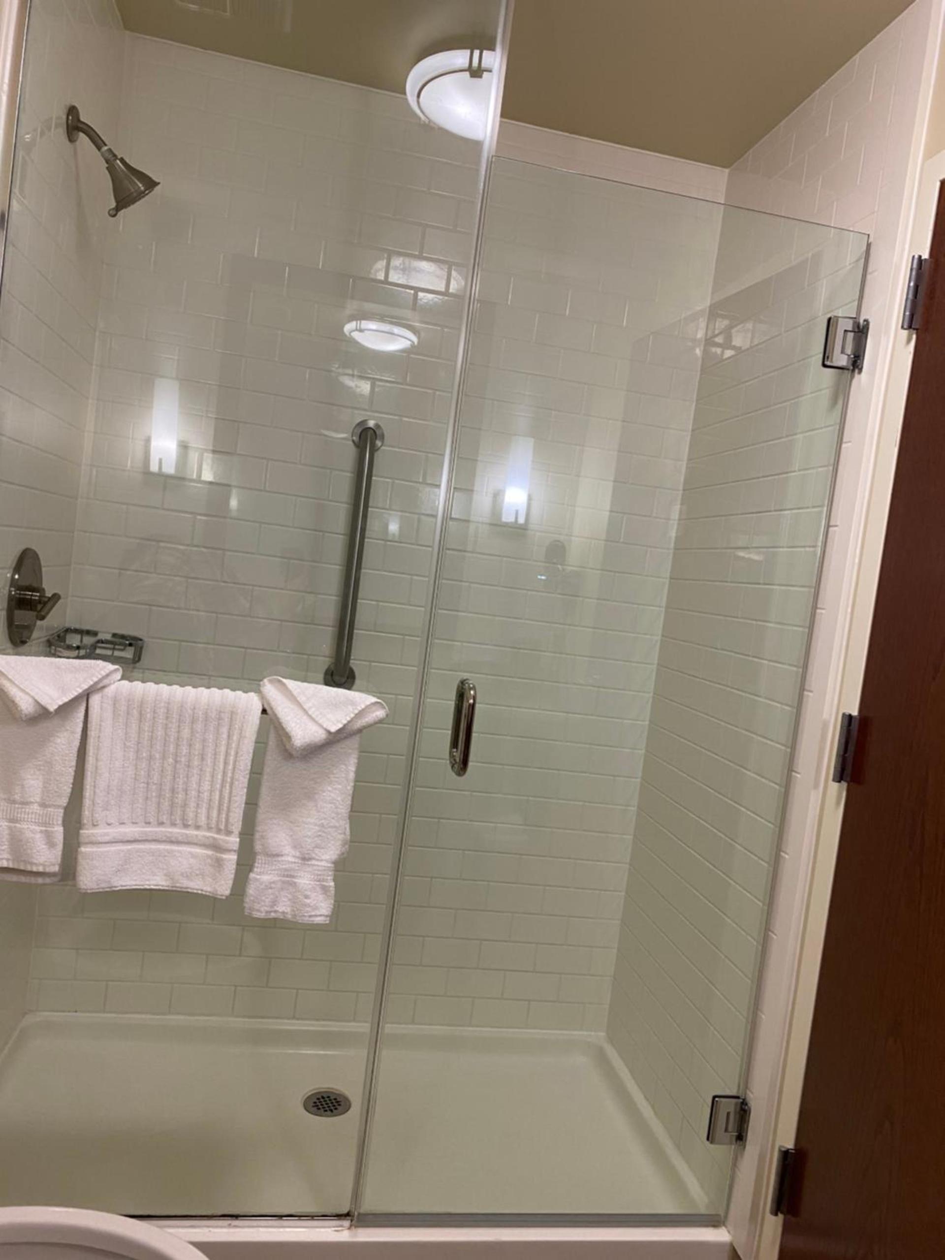 Comfort Inn & Suites photo 55