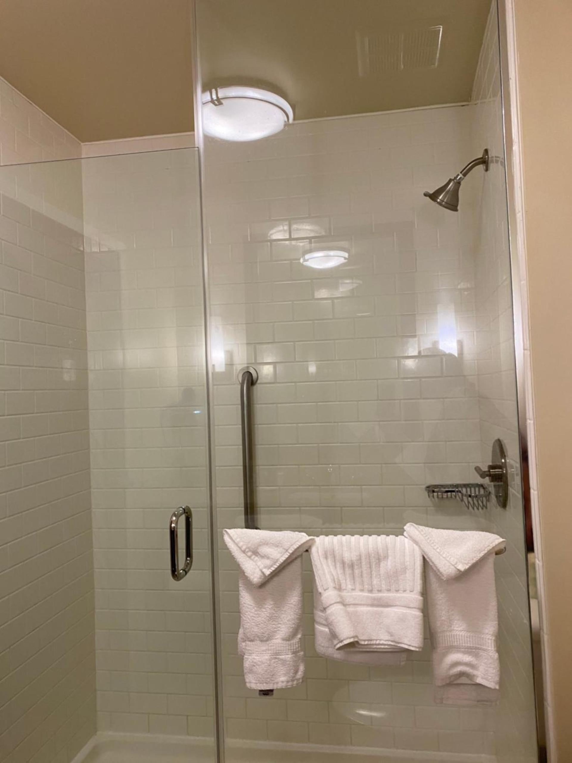 Comfort Inn & Suites photo 53