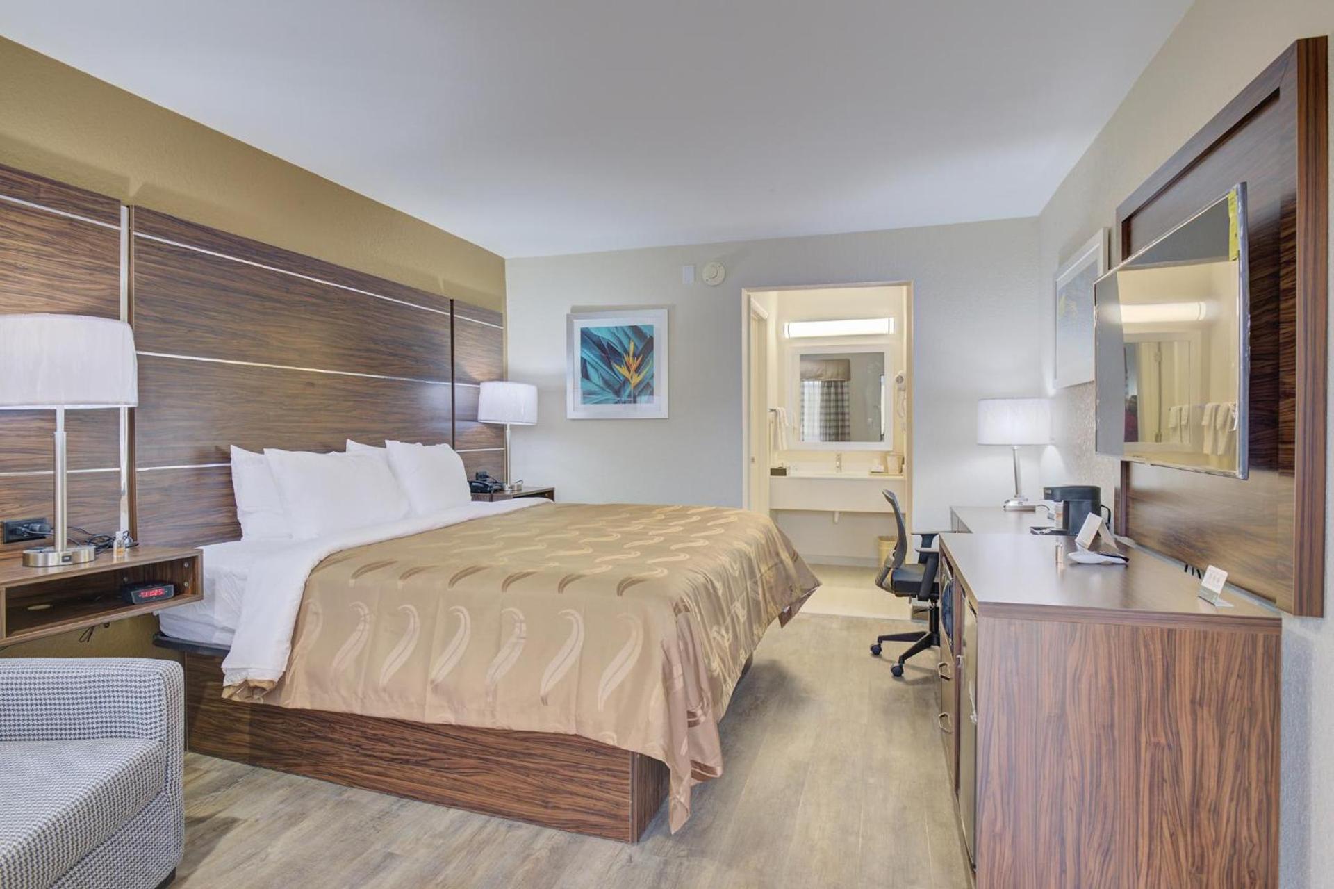Quality Inn & Suites photo 29