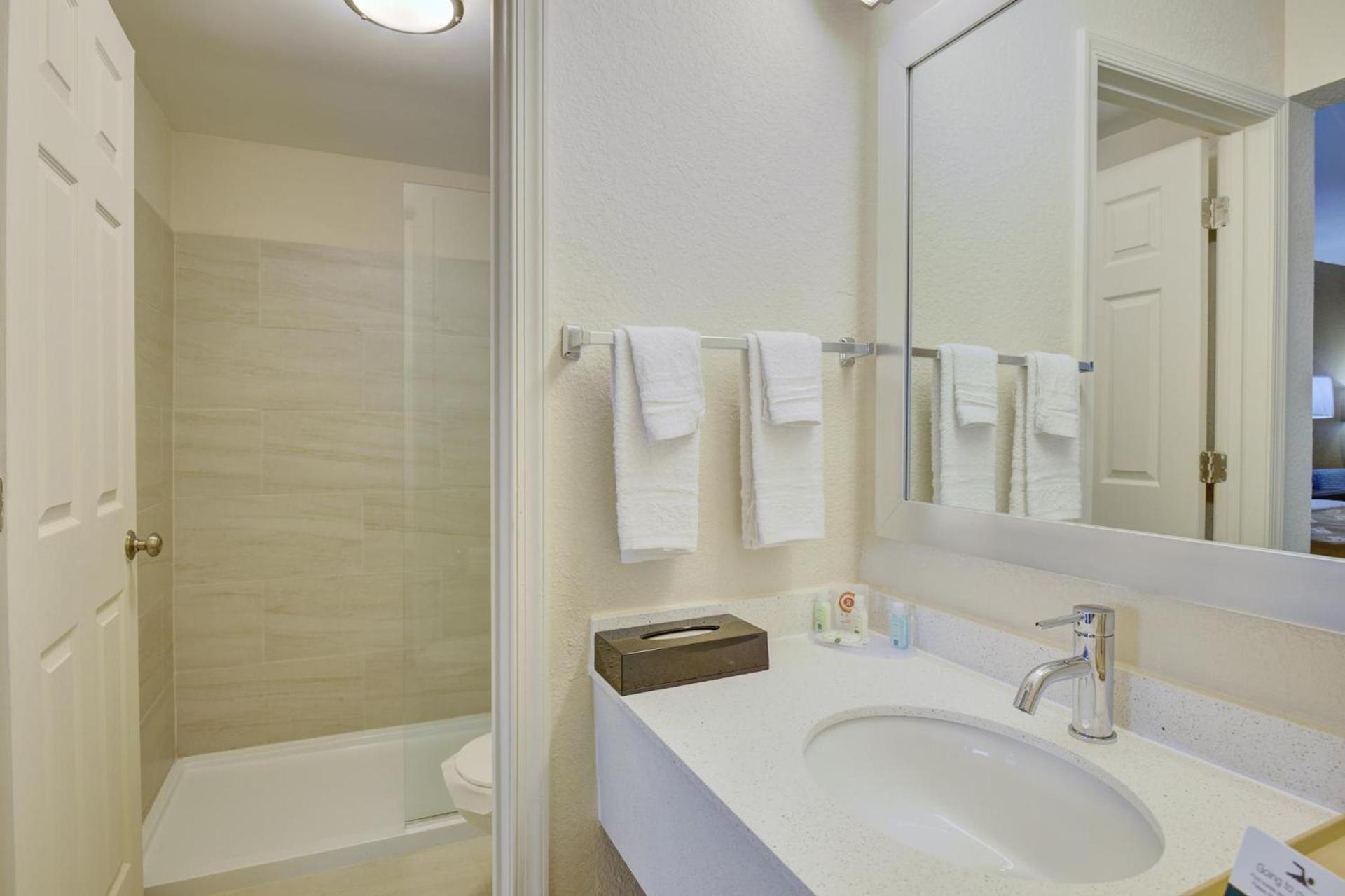Quality Inn & Suites photo 12