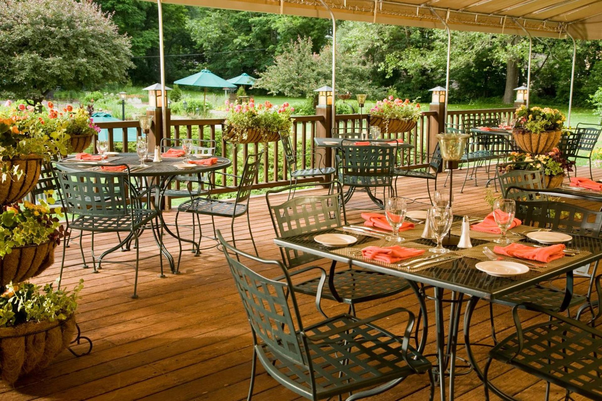 Settlers Inn photo 39