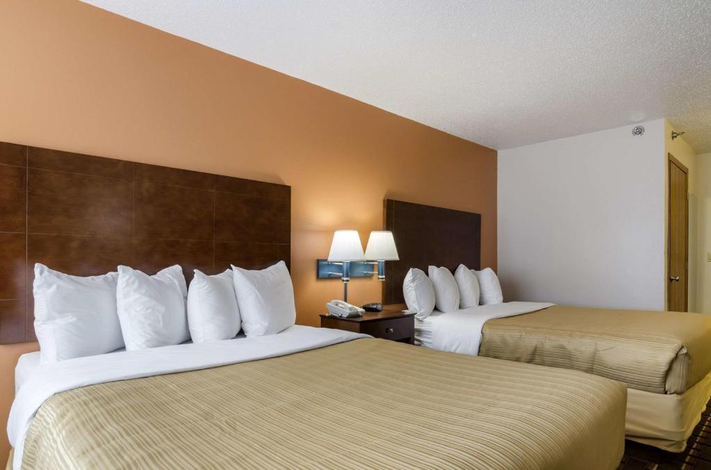 Quality Inn Osceola photo 32