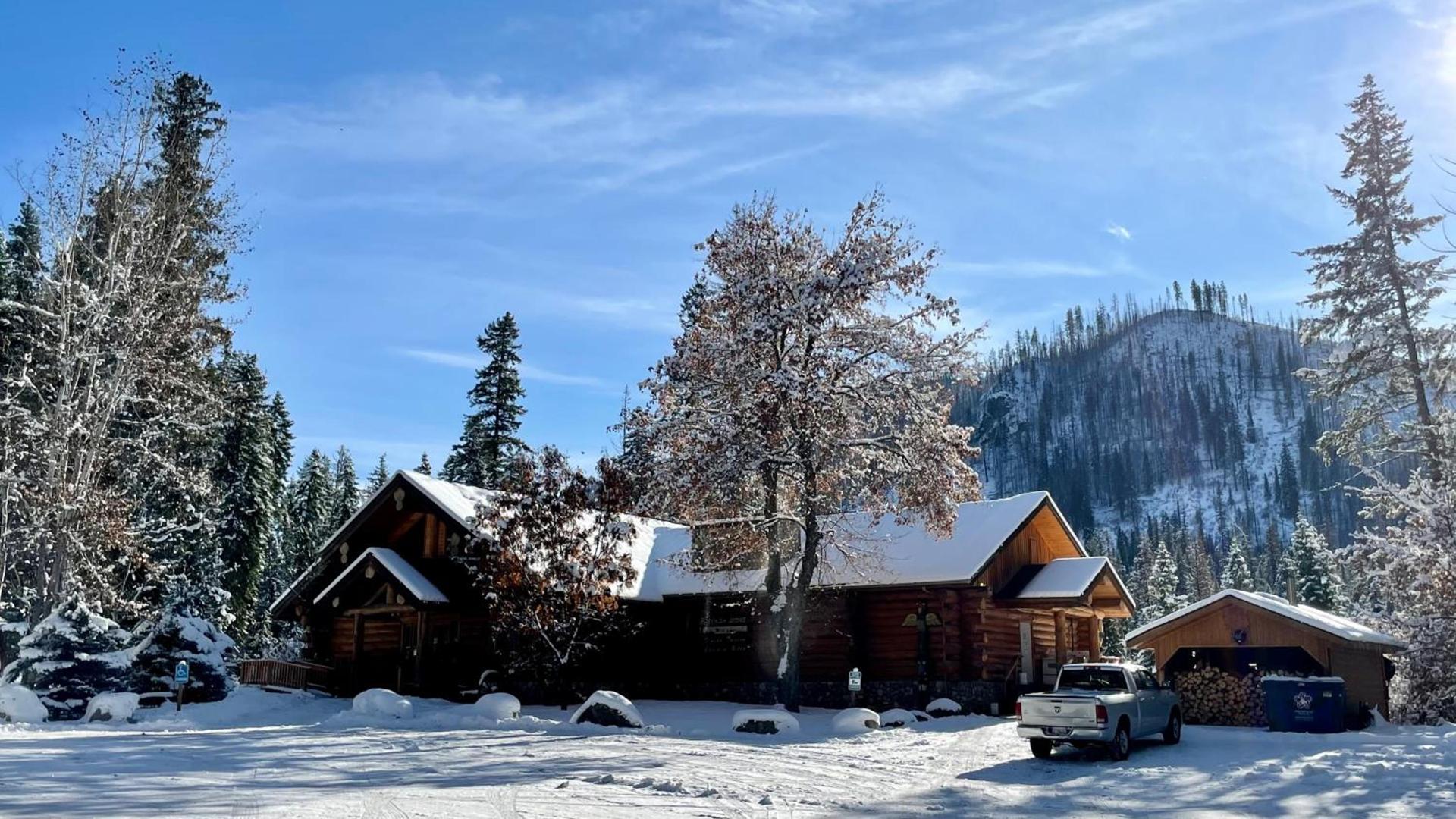 Lochsa Lodge photo 2