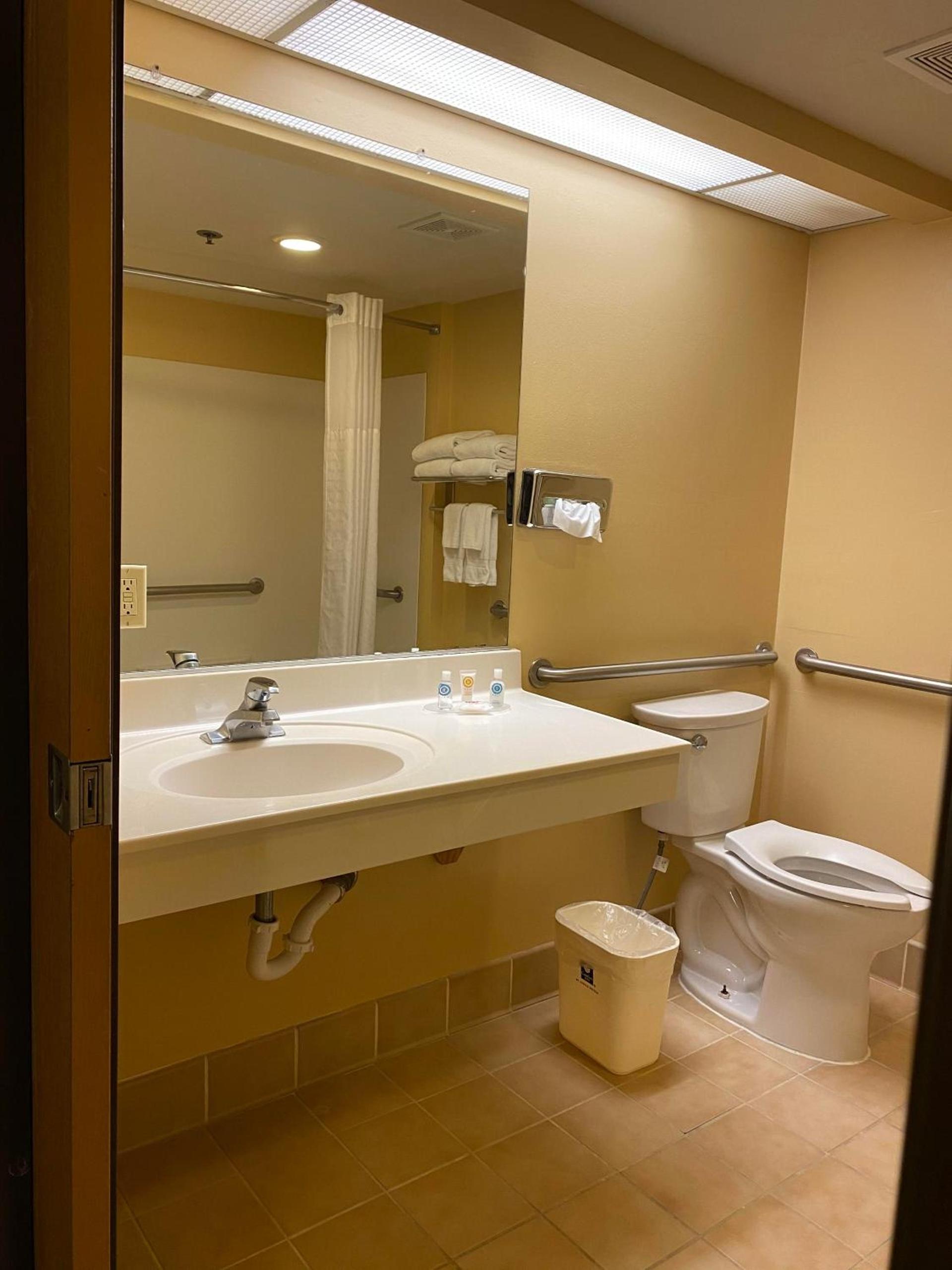 Comfort Inn Marina on the Monterey Bay photo 53