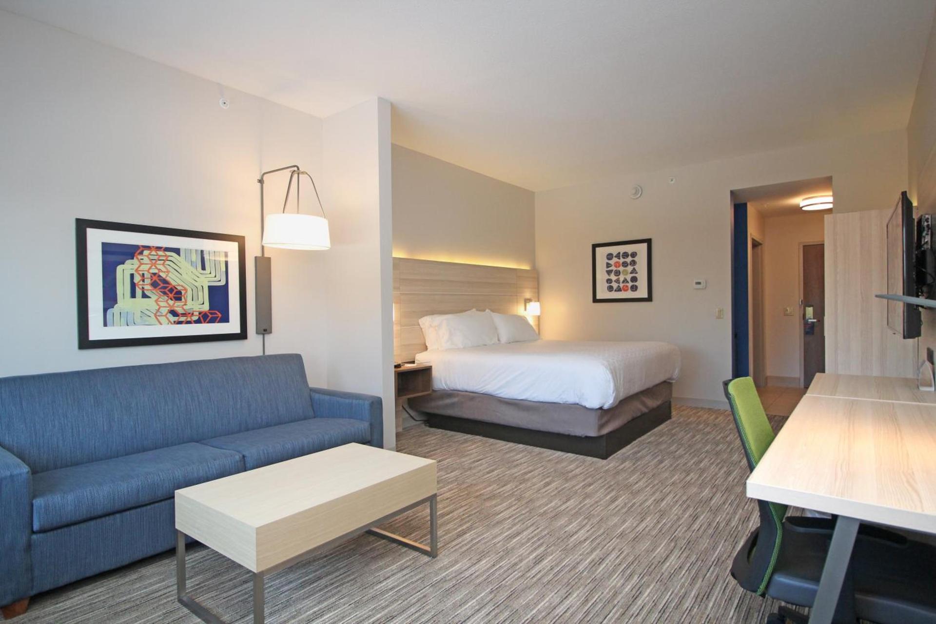 Holiday Inn Express & Suites Ocala by IHG photo 32