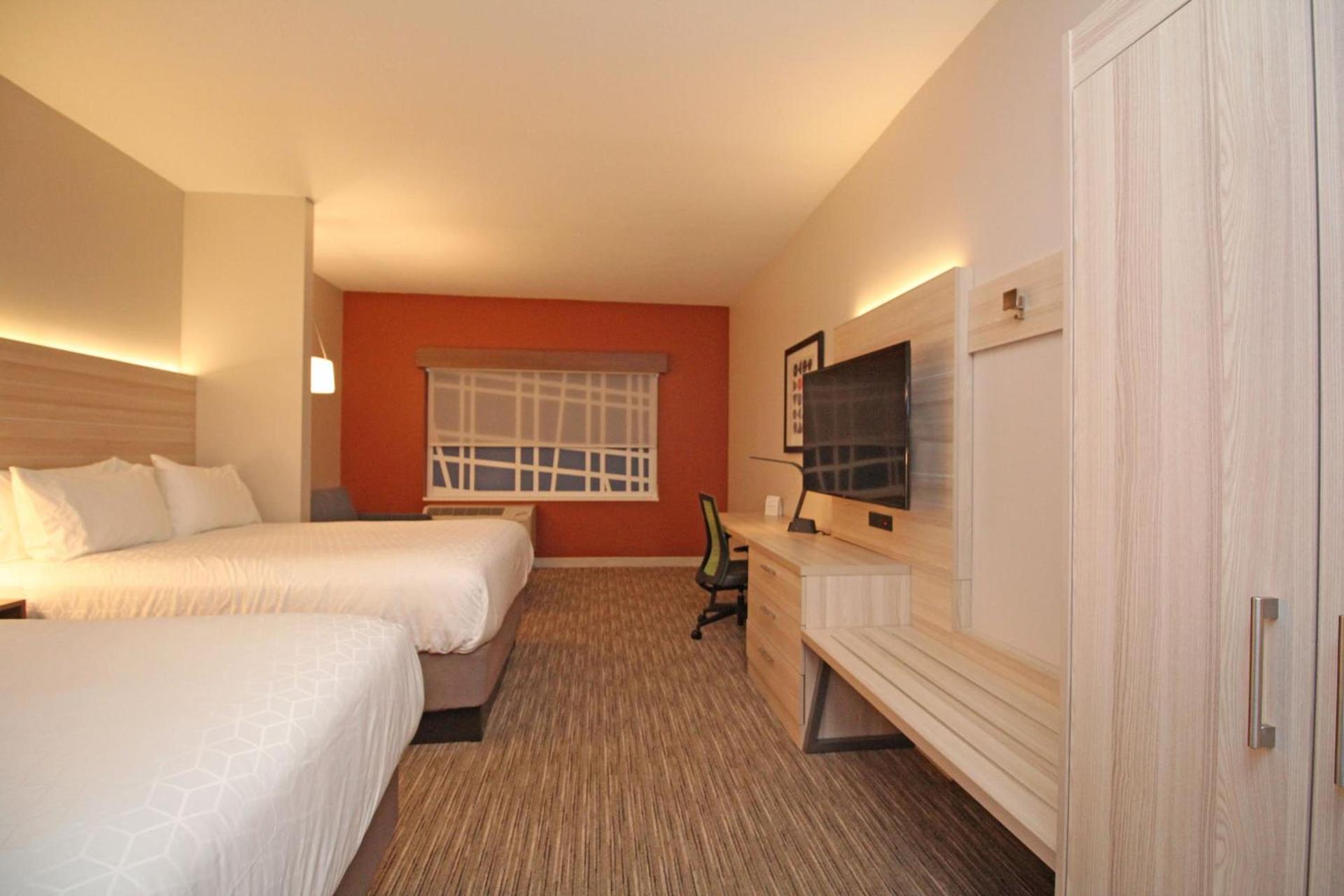 Holiday Inn Express & Suites Ocala by IHG photo 36