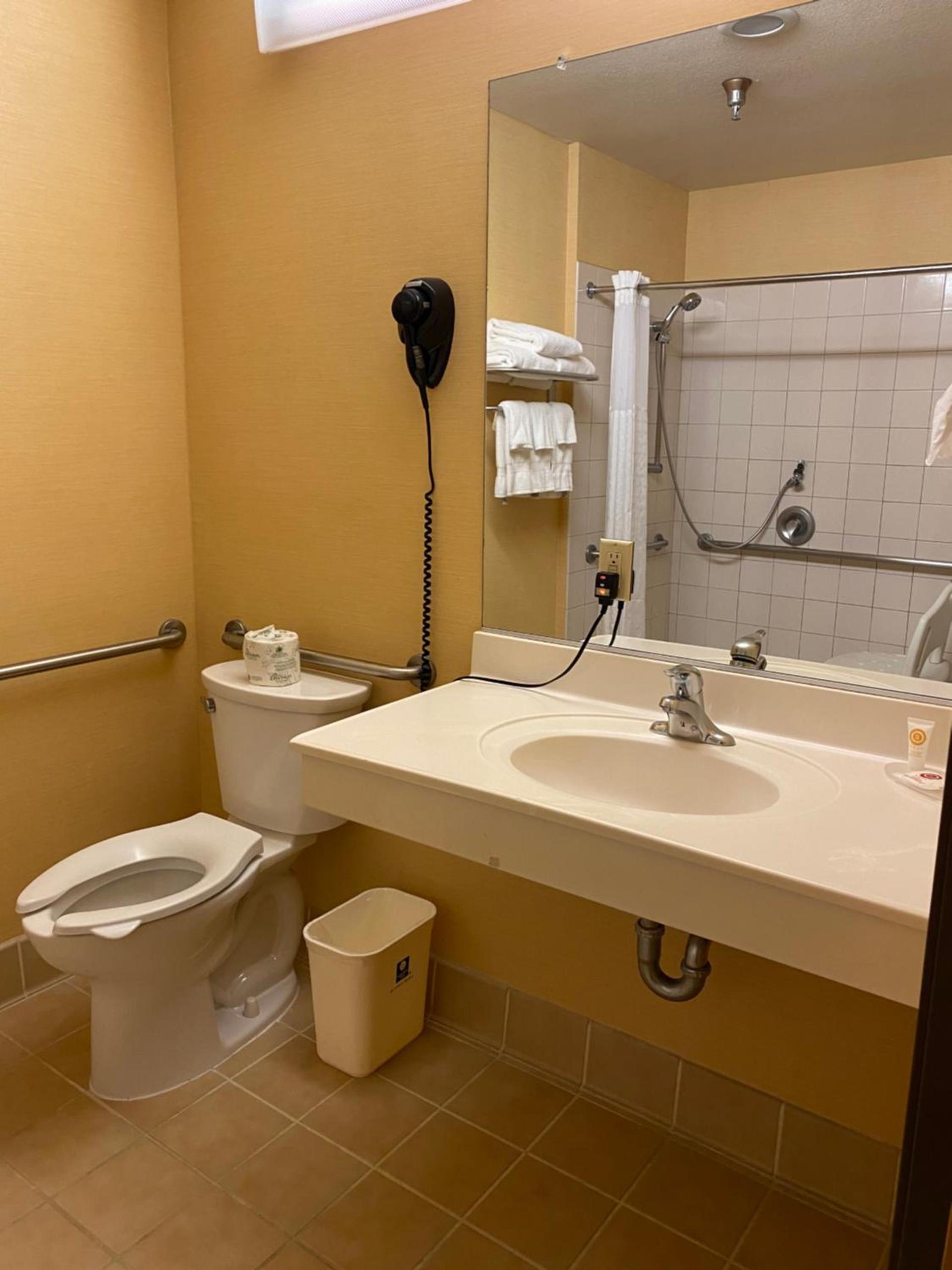Comfort Inn Marina on the Monterey Bay photo 40
